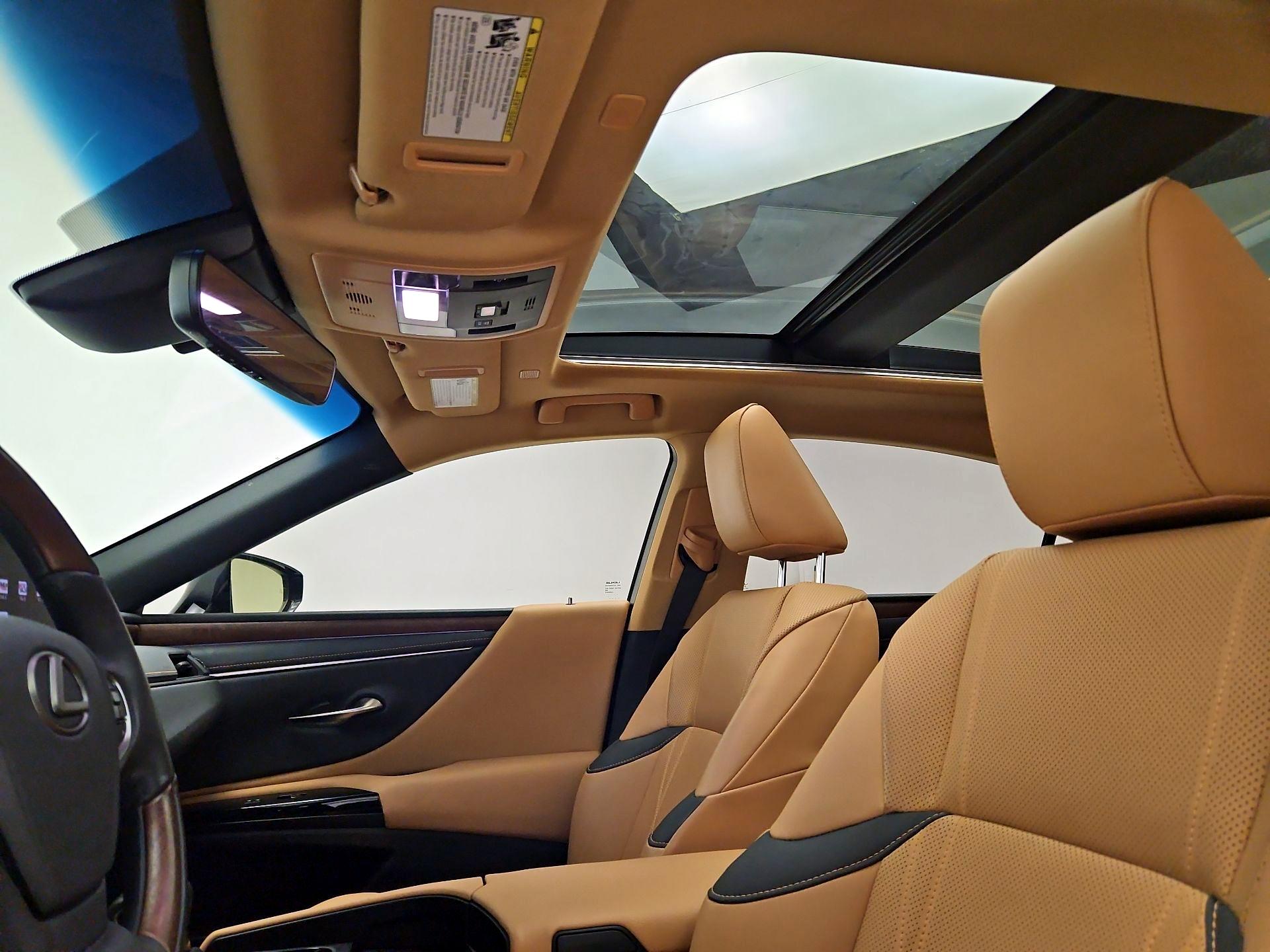 Thumbnail: 2024 Lexus ES - 19