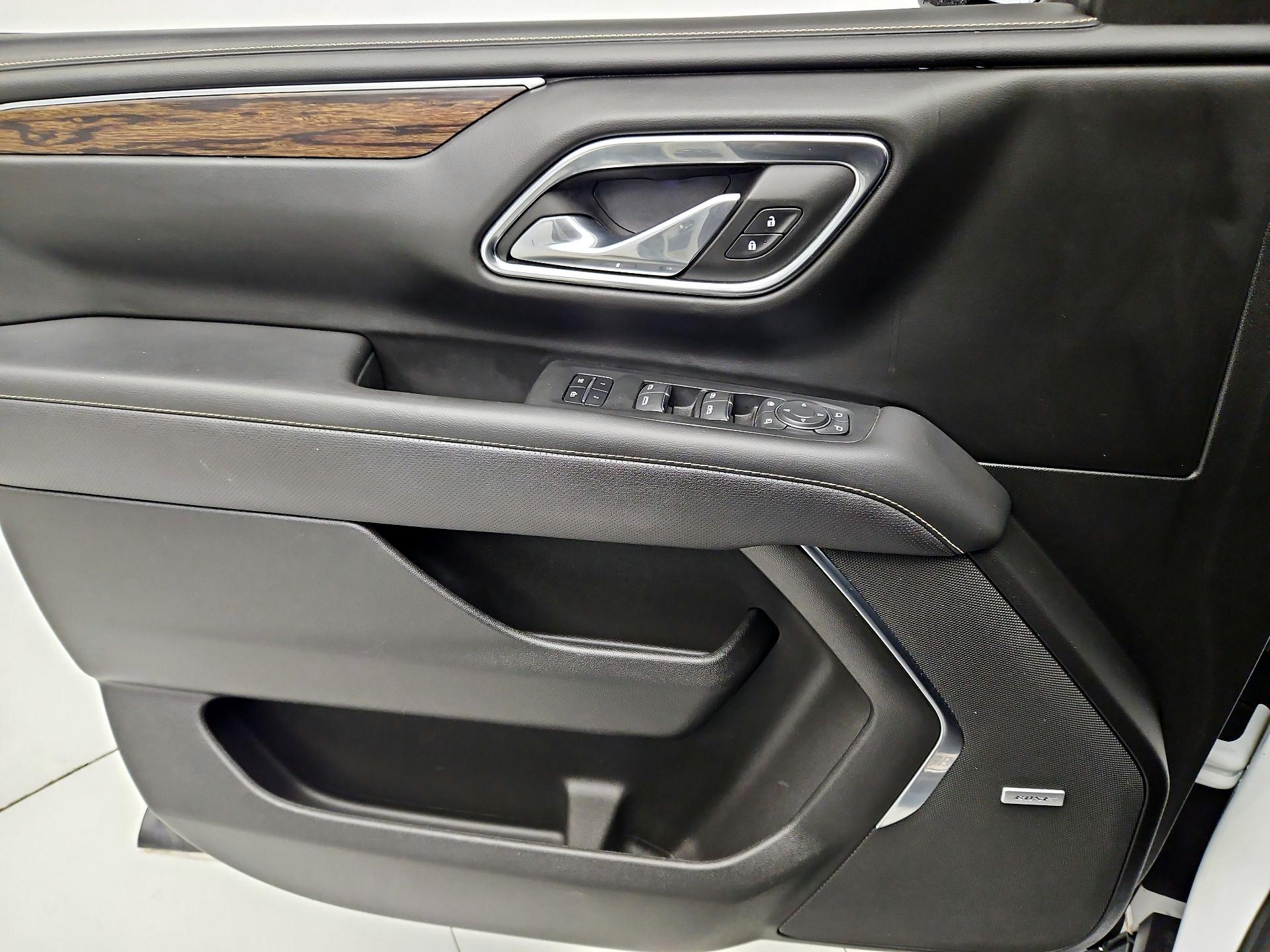 Thumbnail: 2023 Chevrolet Suburban - 12