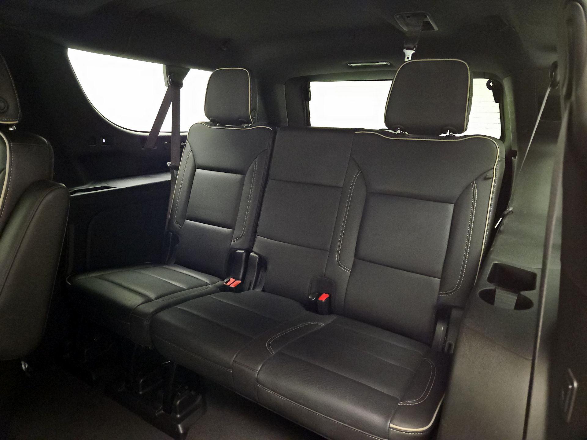 Thumbnail: 2023 Chevrolet Suburban - 20