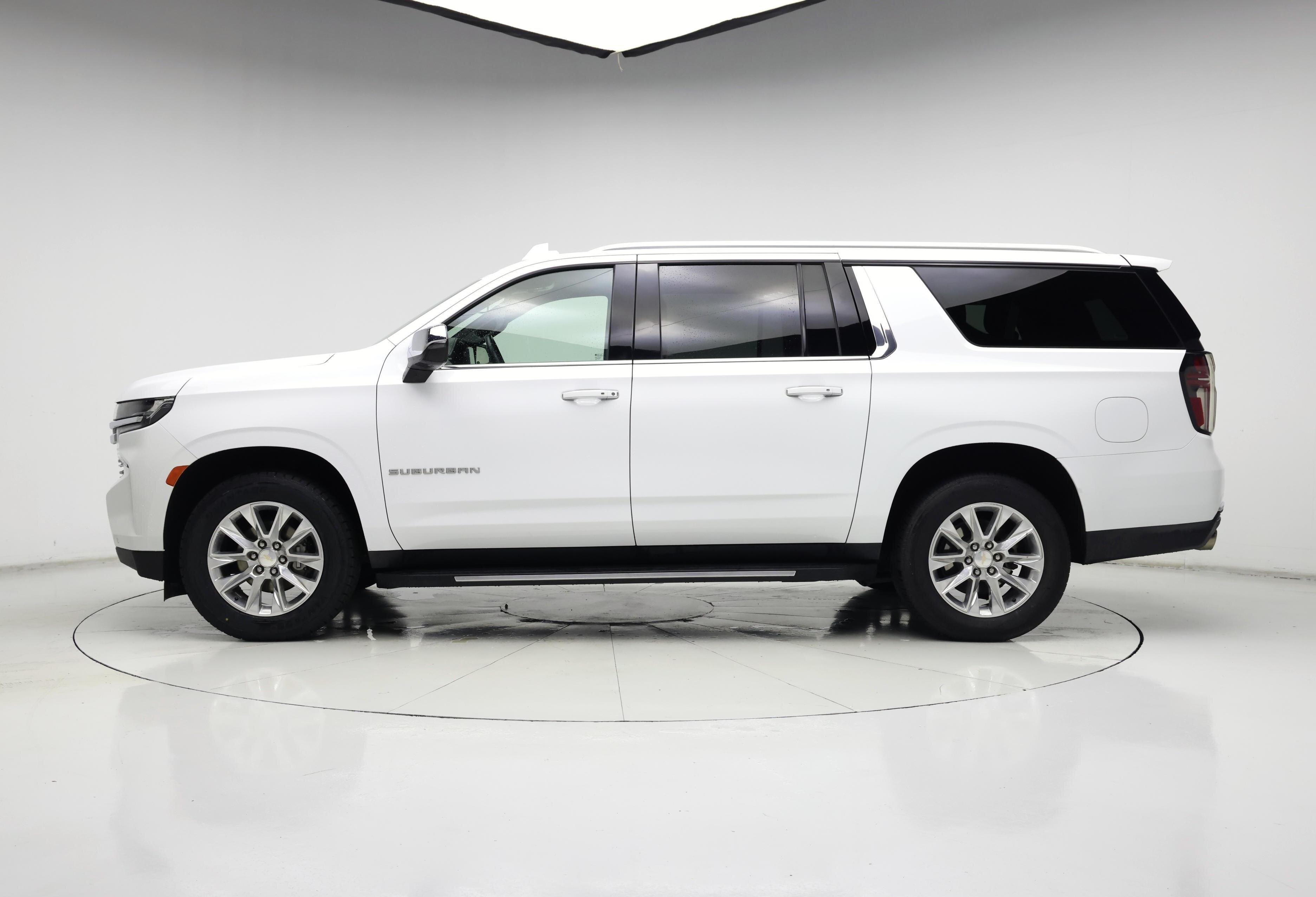 Thumbnail: 2023 Chevrolet Suburban - 3