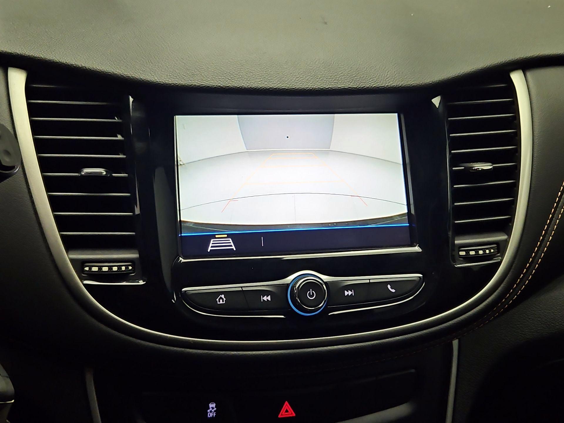 Thumbnail: 2019 Chevrolet Trax - 14