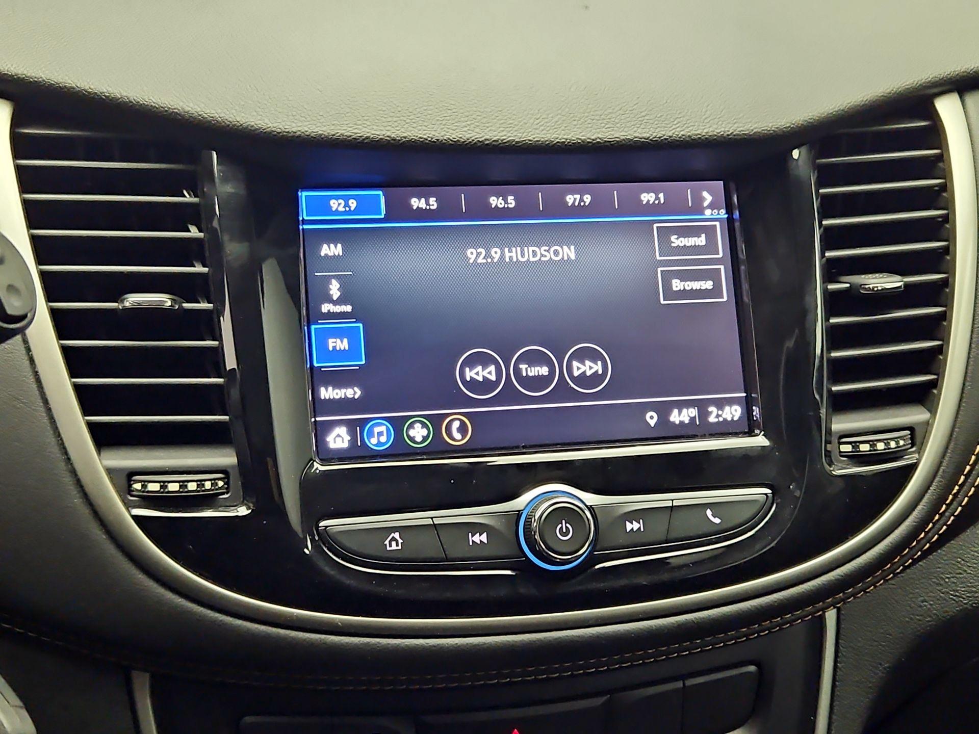 Thumbnail: 2019 Chevrolet Trax - 15