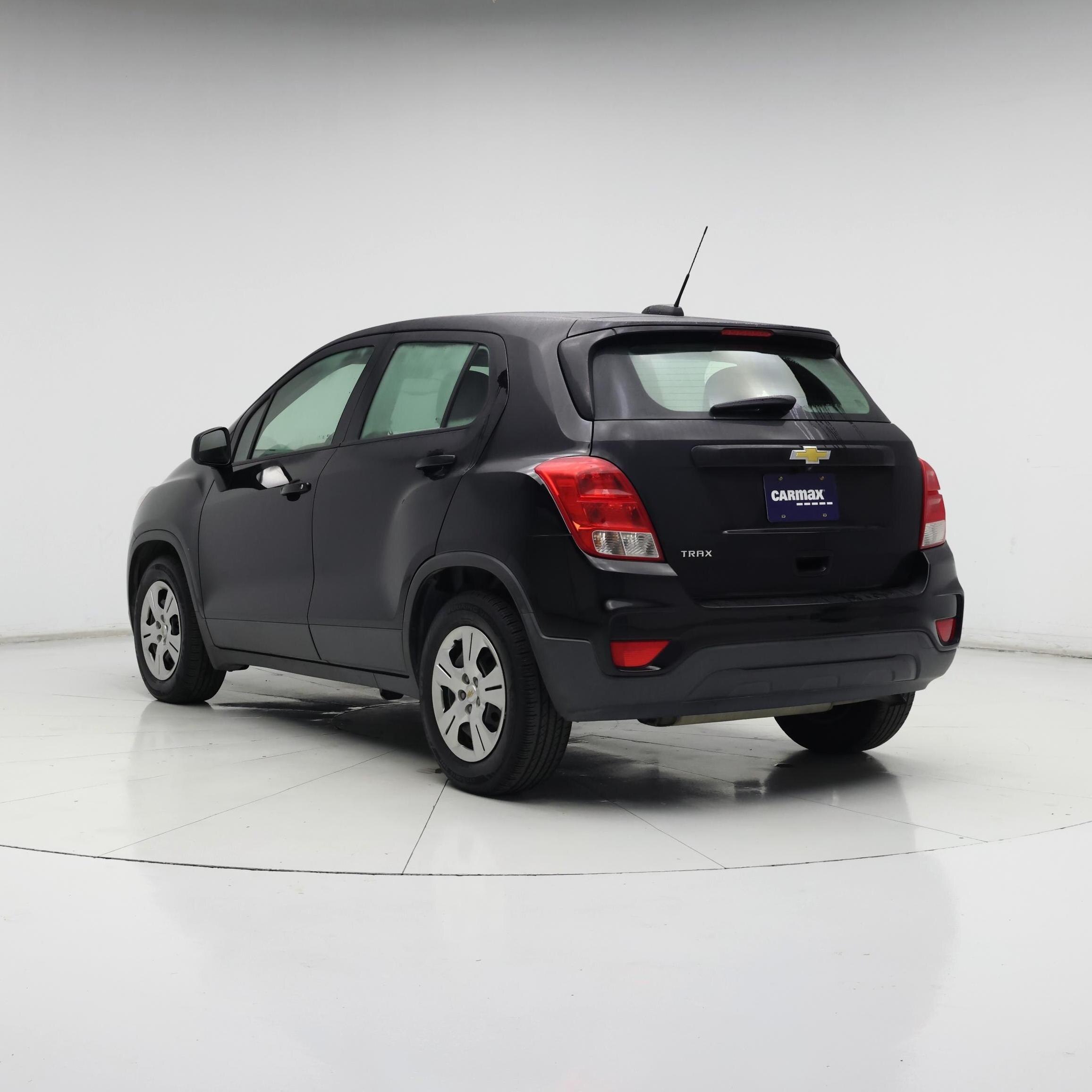 Thumbnail: 2019 Chevrolet Trax - 2