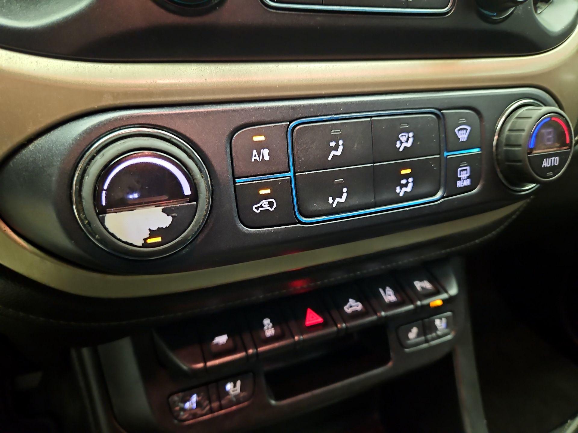 Thumbnail: 2020 GMC Canyon - 17