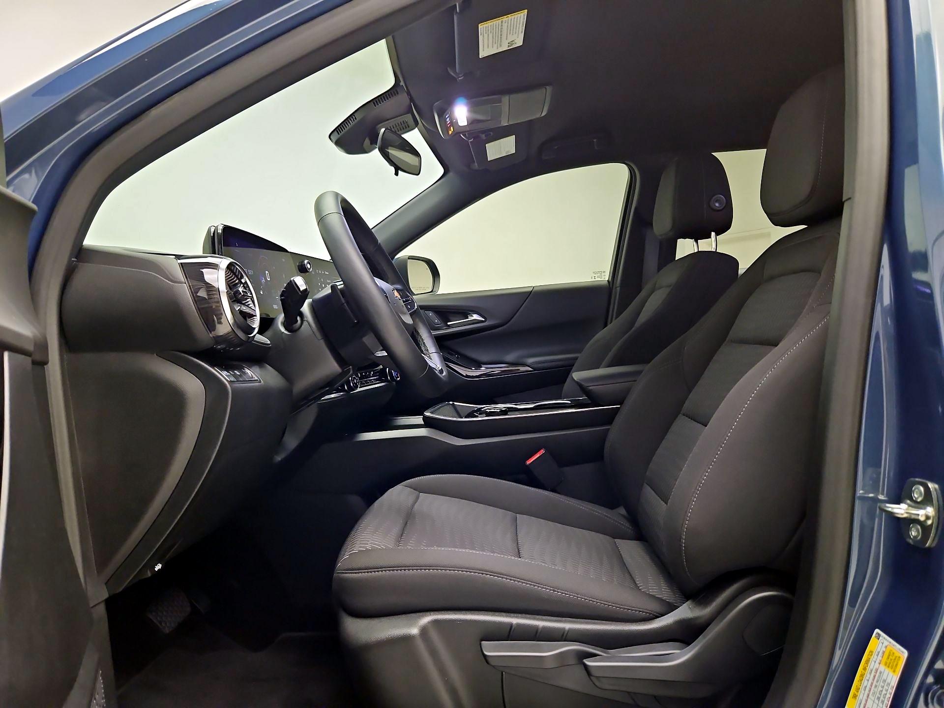 Thumbnail: 2026 Chevrolet Equinox - 11