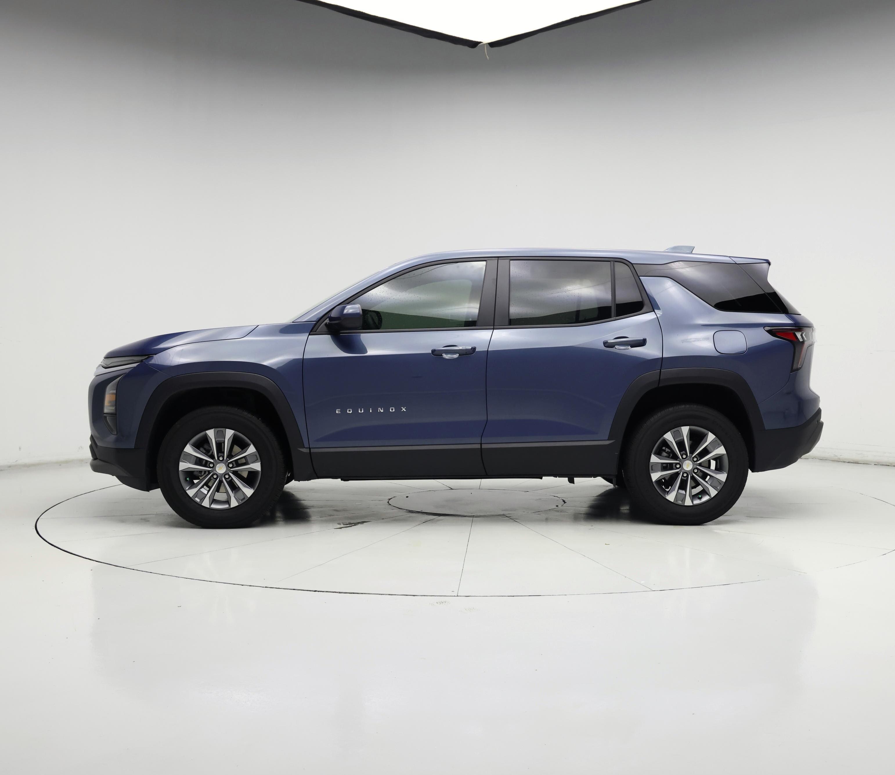 Thumbnail: 2026 Chevrolet Equinox - 3