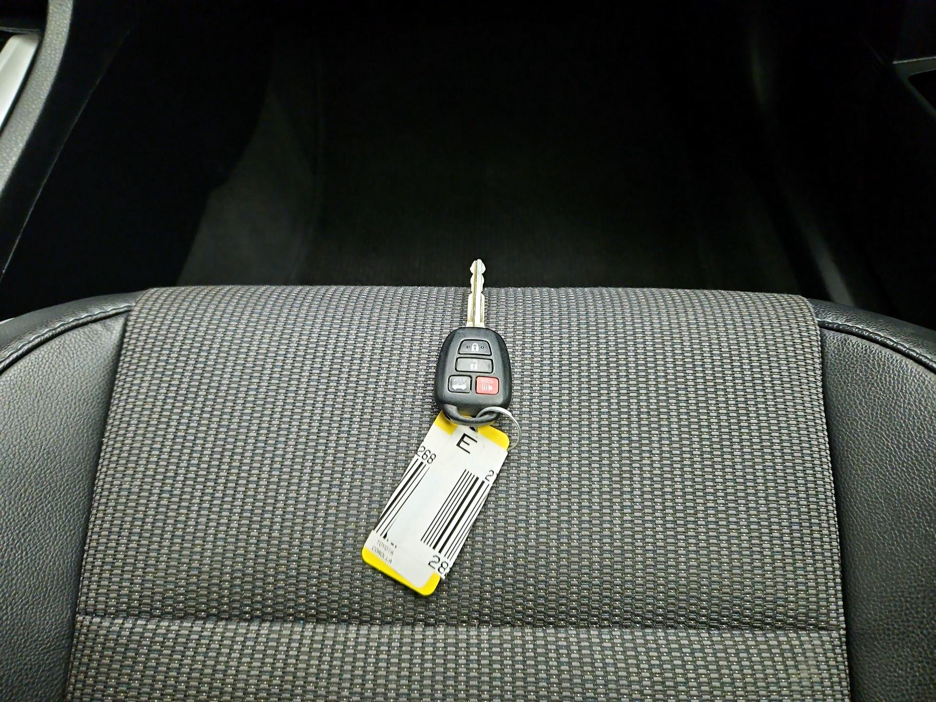 Thumbnail: 2016 Toyota Corolla - 20