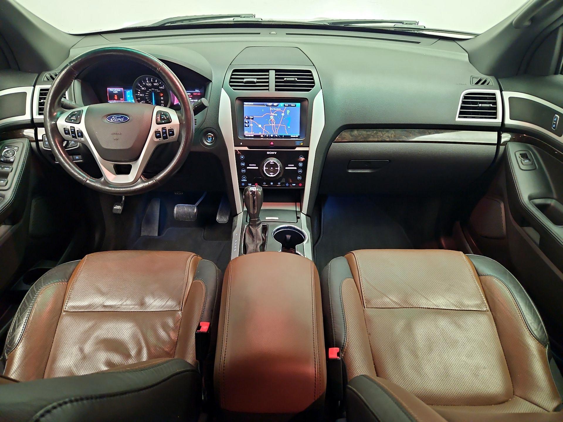 Thumbnail: 2015 Ford Explorer - 9