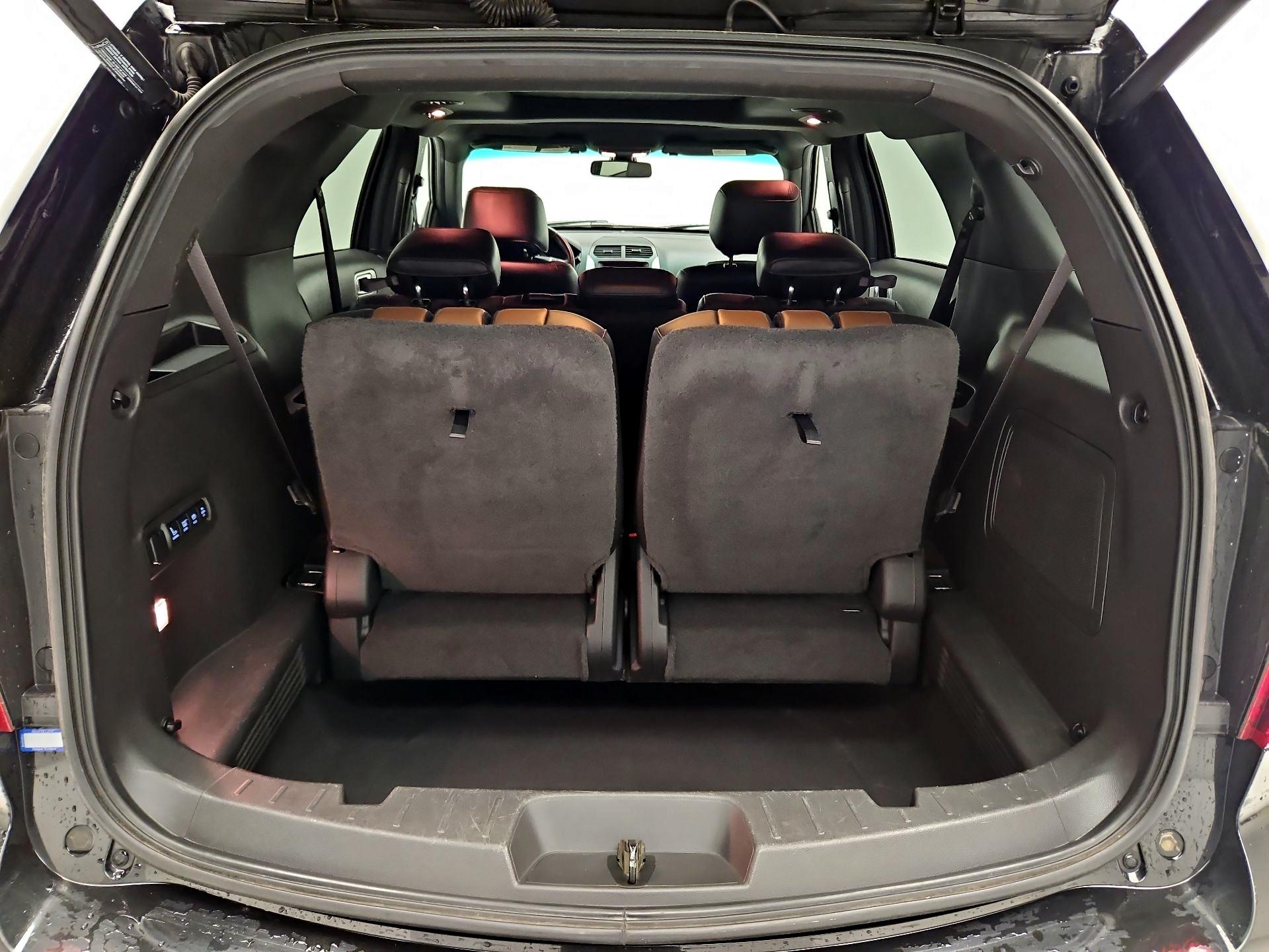 Thumbnail: 2015 Ford Explorer - 19