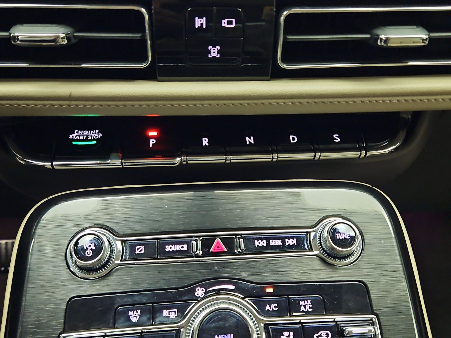 Thumbnail: 2023 Lincoln Nautilus - 18