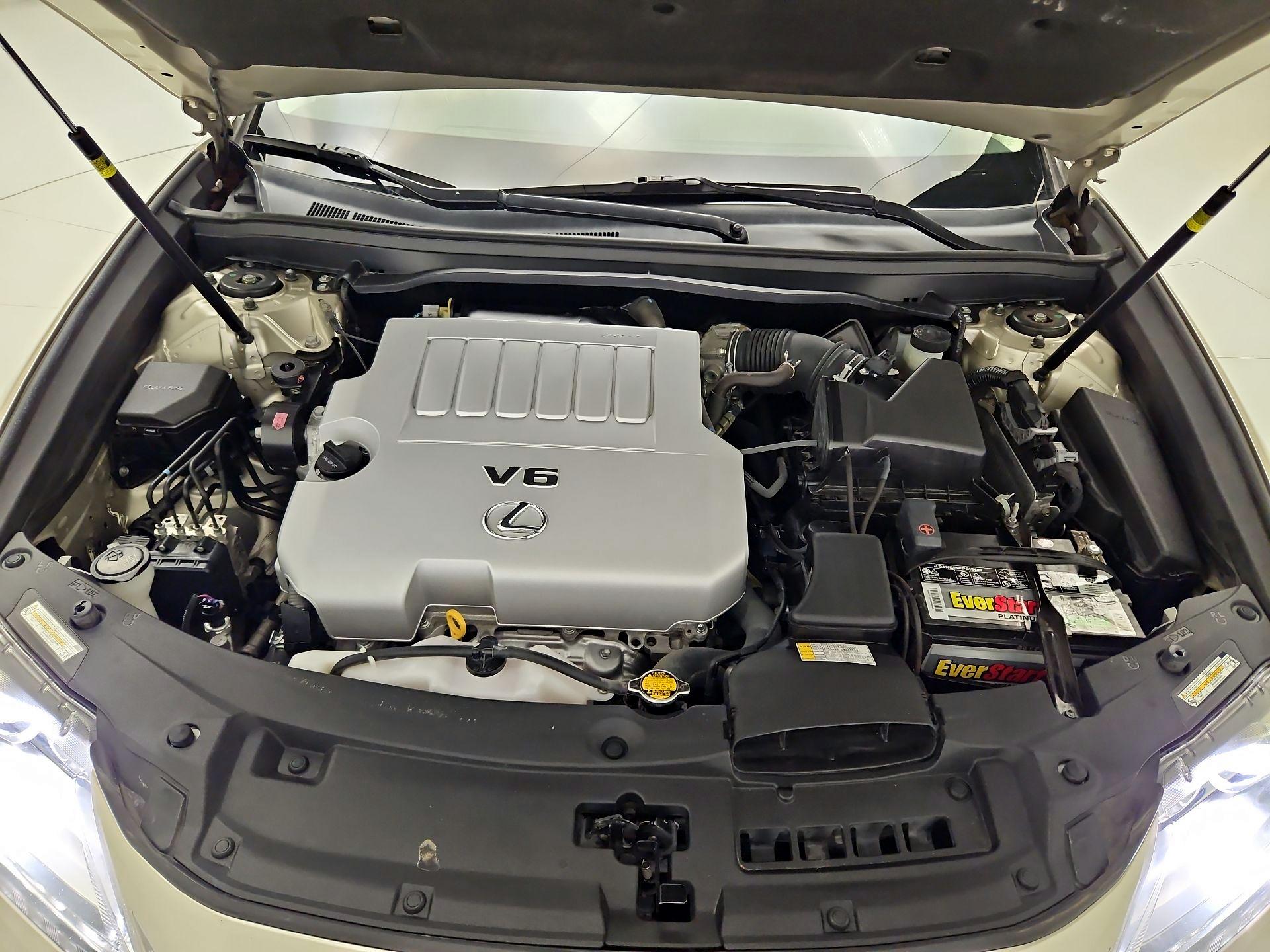 Thumbnail: 2015 Lexus ES - 20