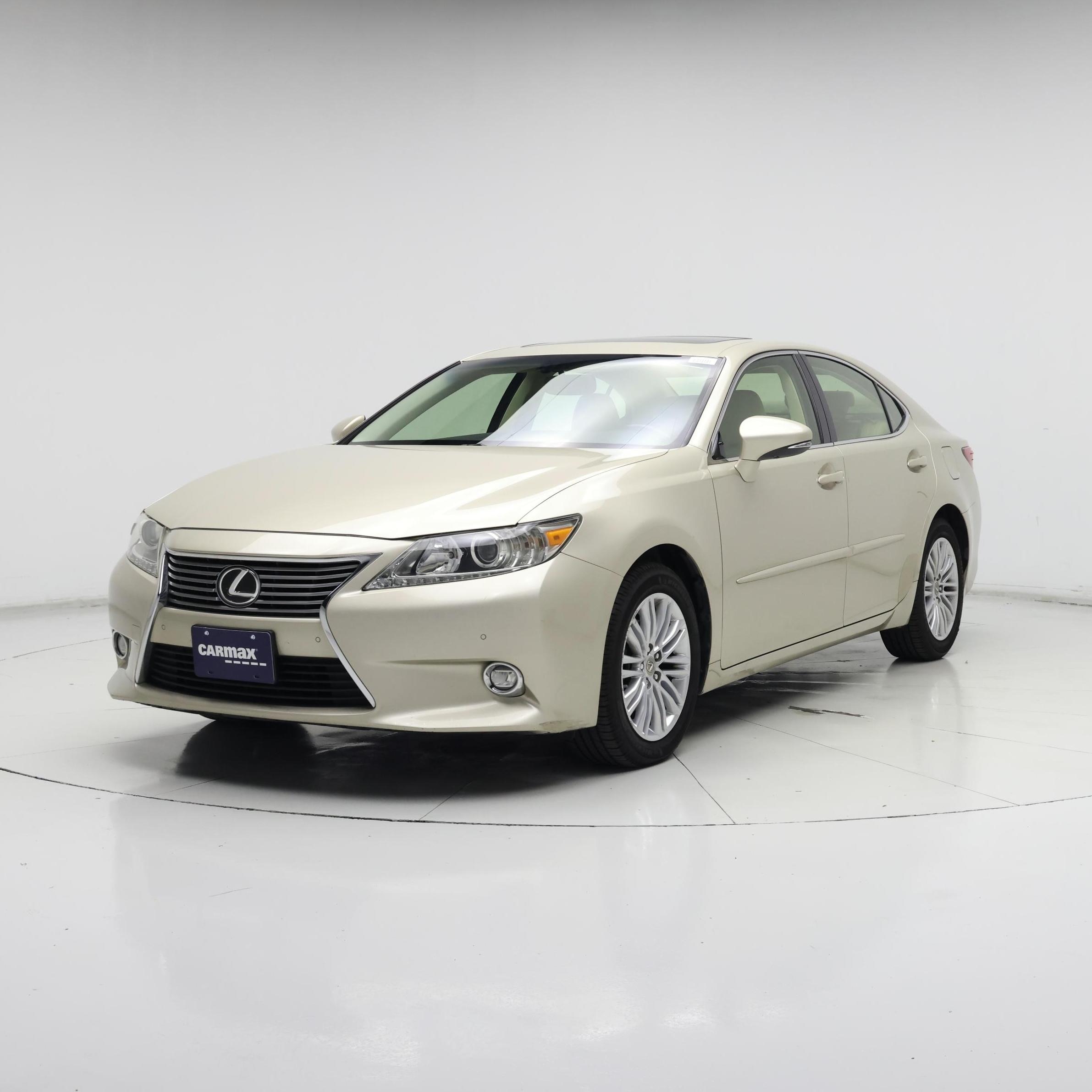 Thumbnail: 2015 Lexus ES - 4