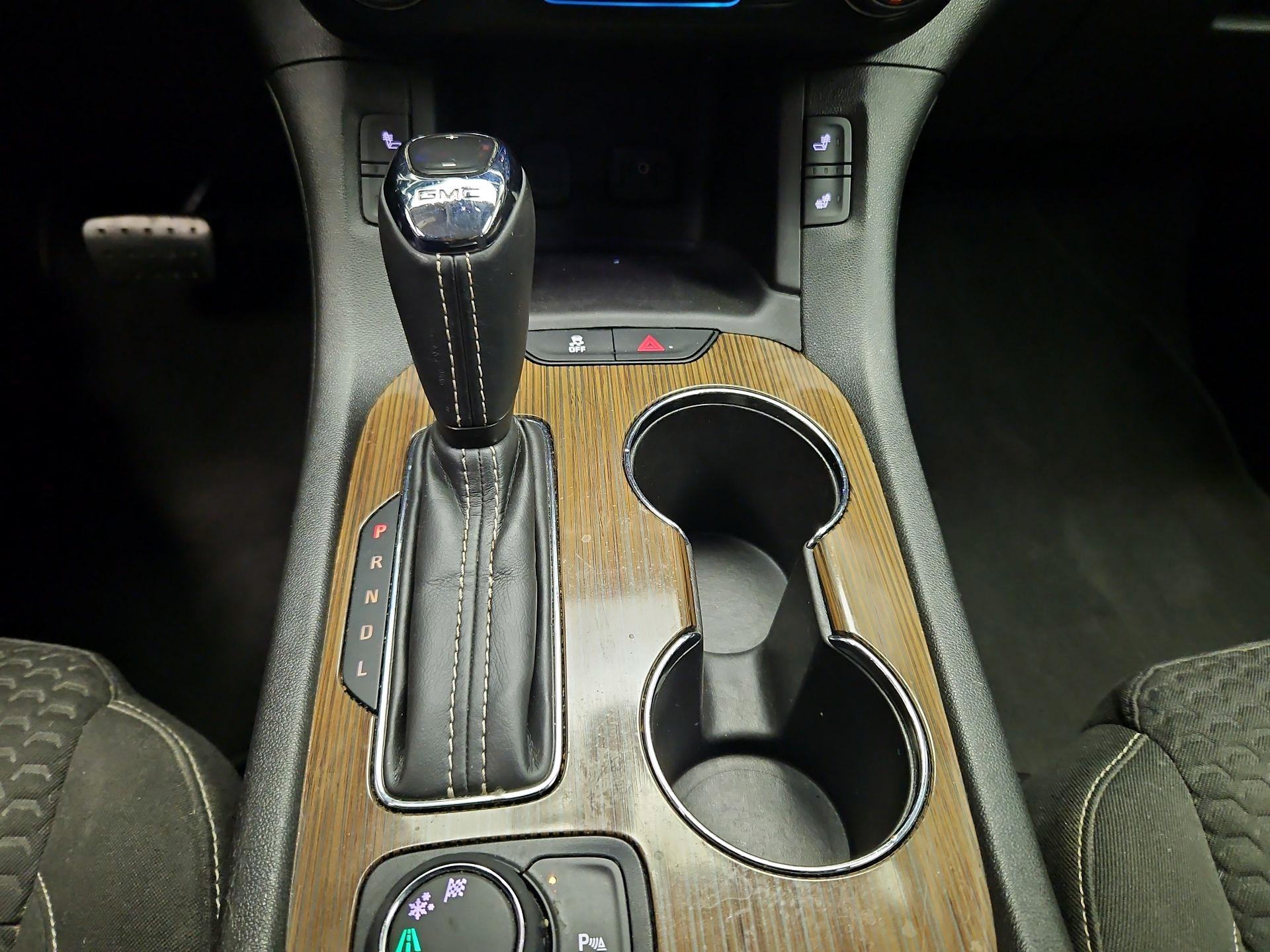 Thumbnail: 2018 GMC Acadia - 17