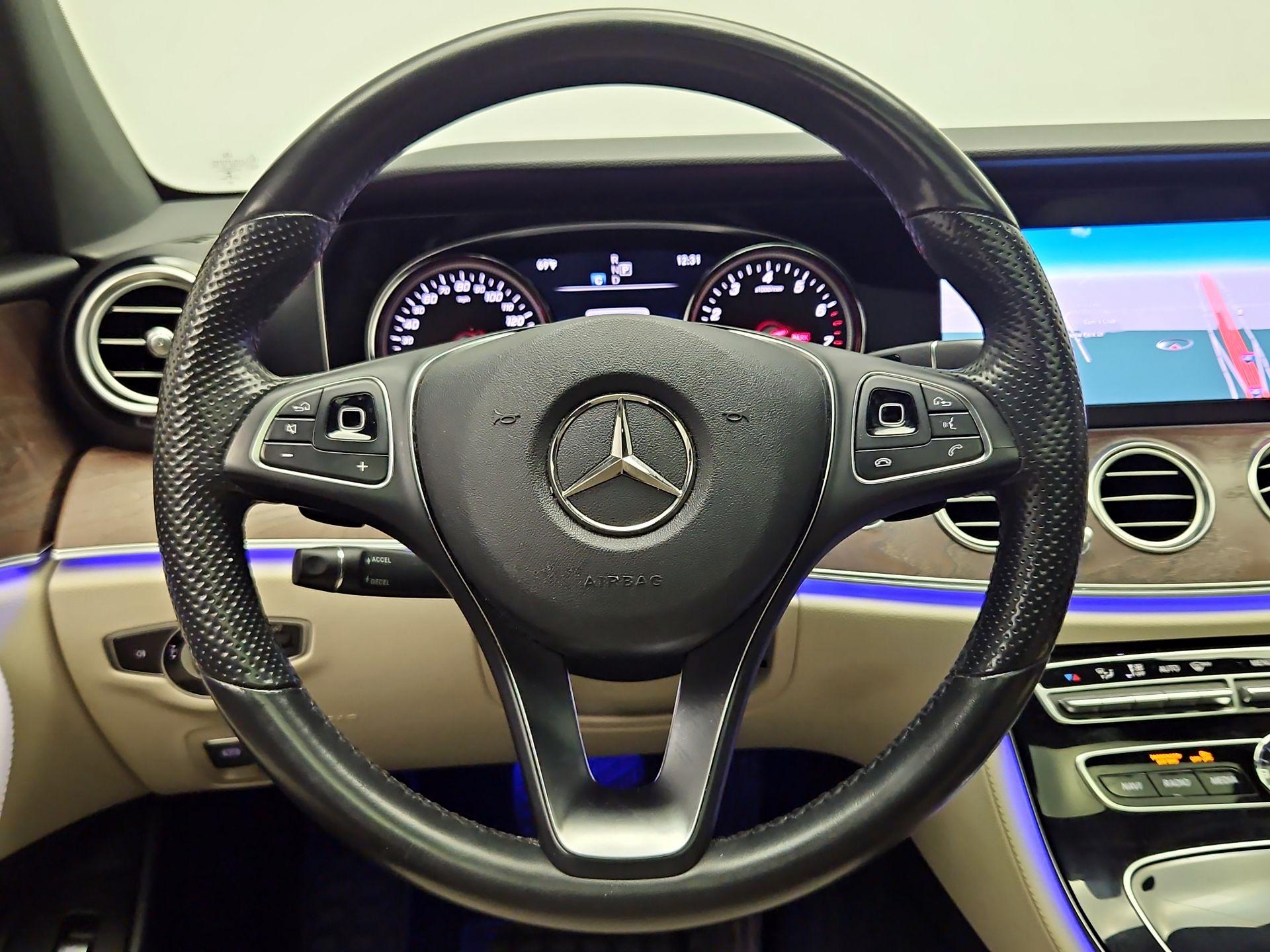 Thumbnail: 2017 Mercedes-Benz E-Class - 10