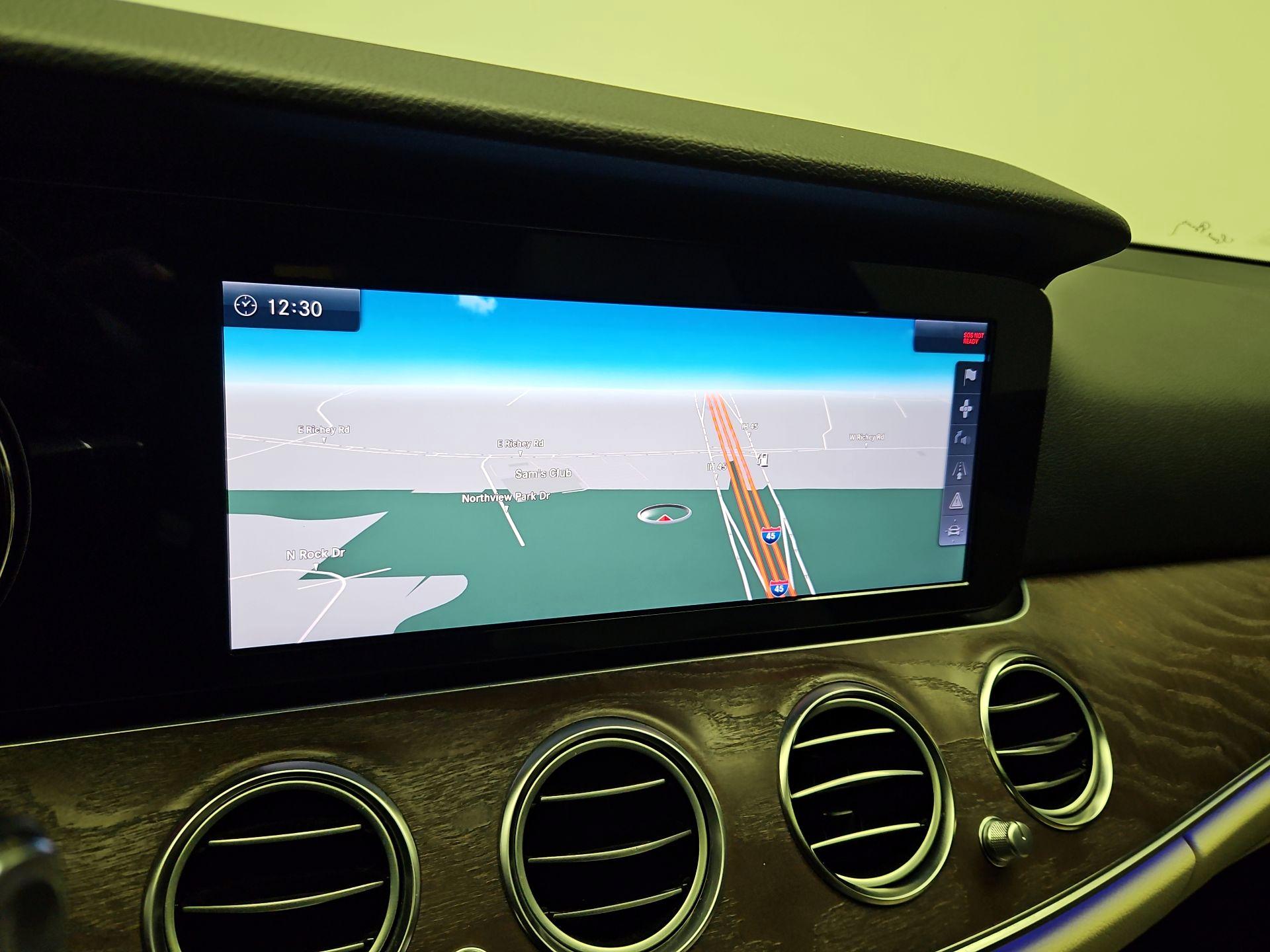 Thumbnail: 2017 Mercedes-Benz E-Class - 14