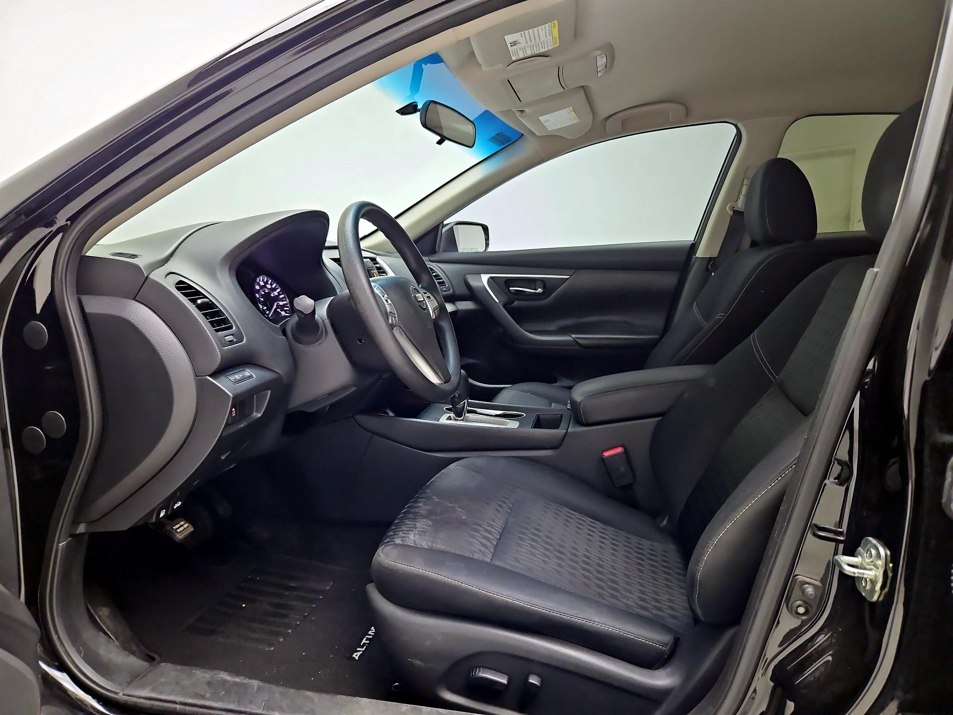 Thumbnail: 2018 Nissan Altima - 11