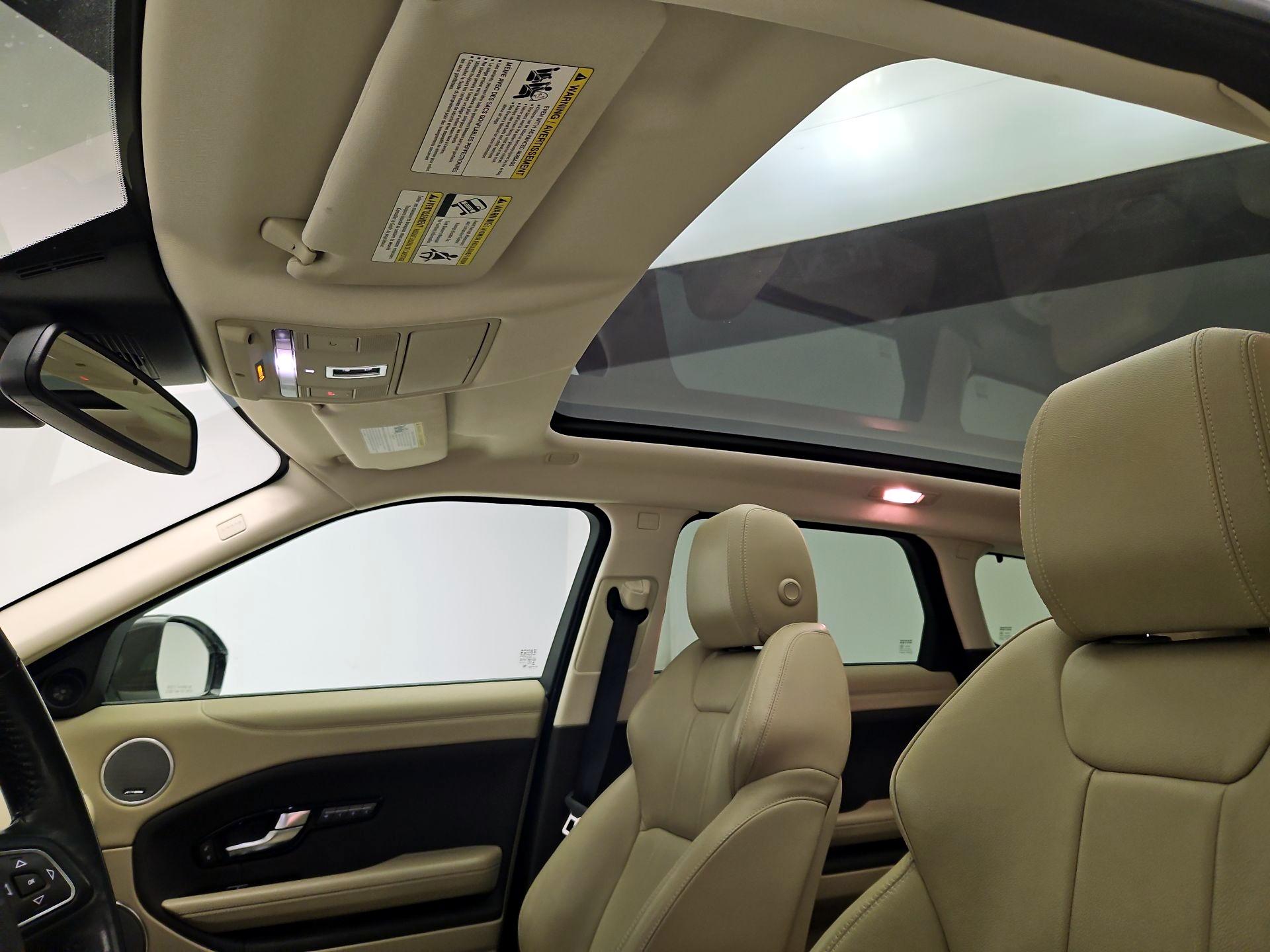 Thumbnail: 2018 Land Rover Range Rover Evoque - 20