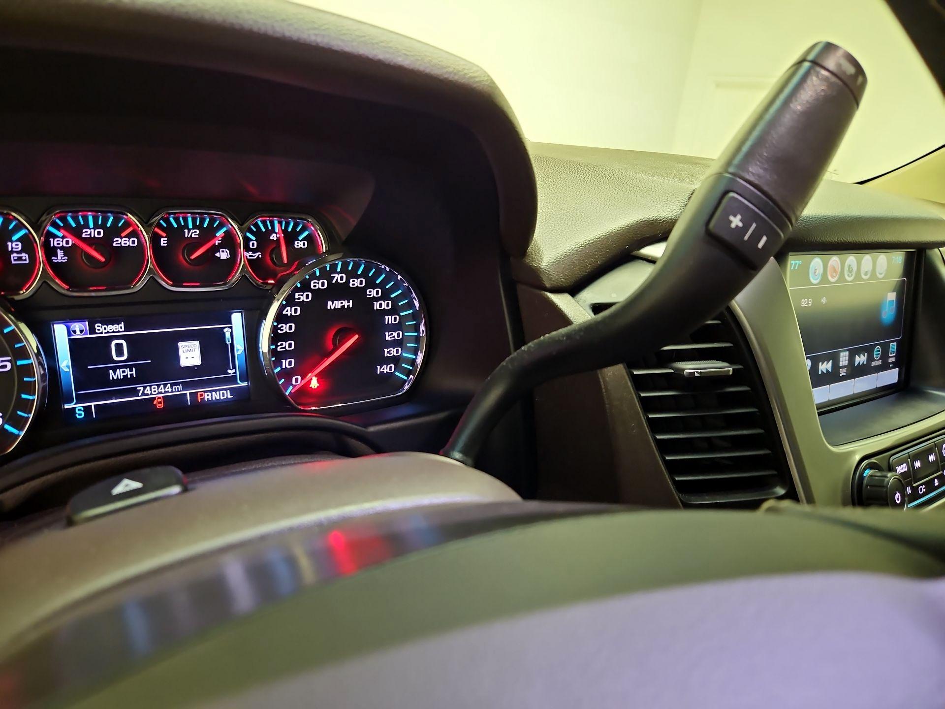 Thumbnail: 2019 Chevrolet Tahoe - 16