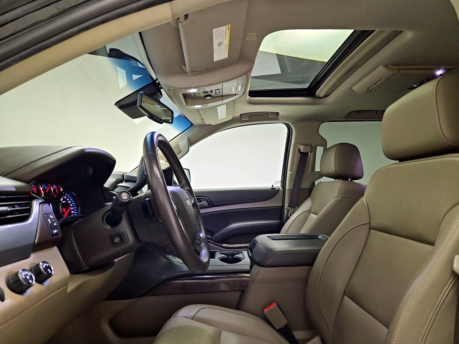 Thumbnail: 2019 Chevrolet Tahoe - 18