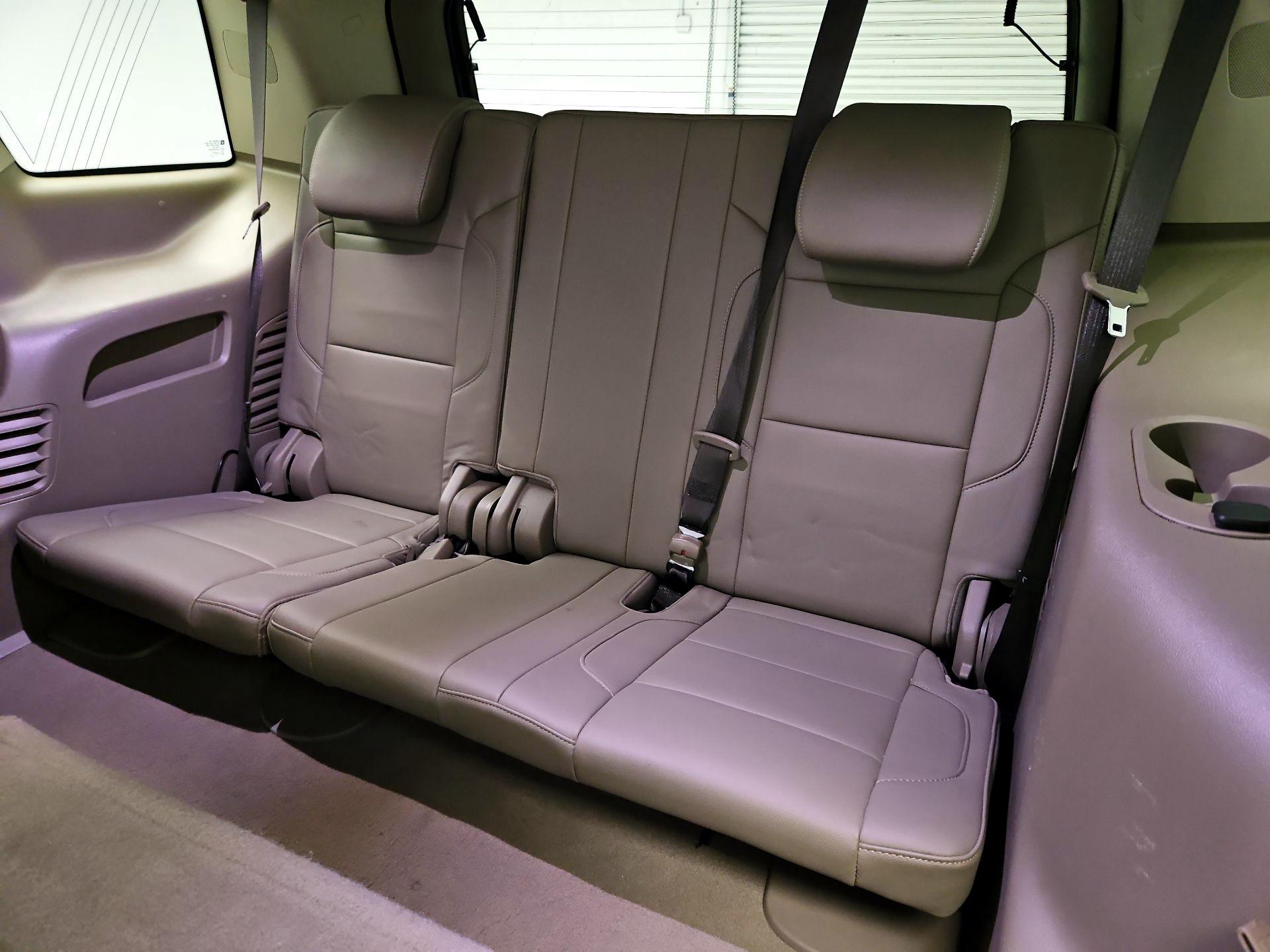 Thumbnail: 2019 Chevrolet Tahoe - 20