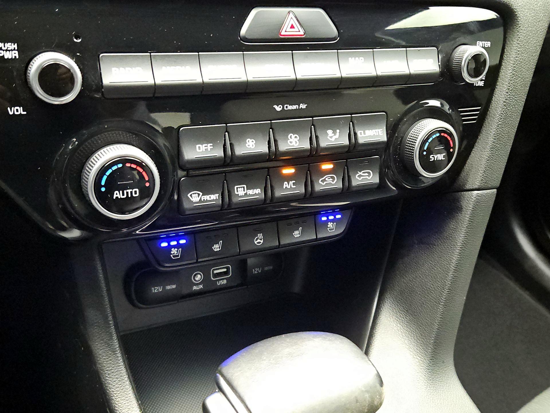 Thumbnail: 2017 Kia Sportage - 15