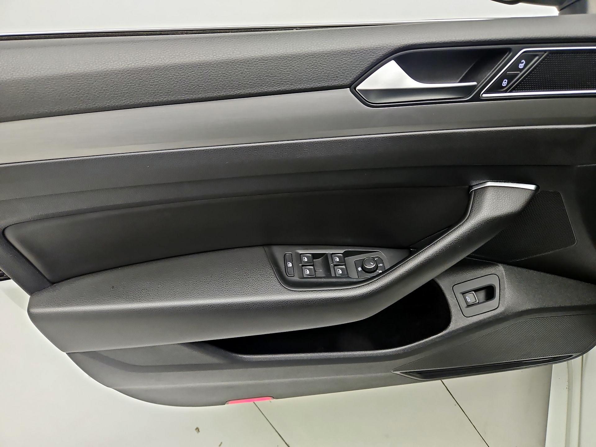 Thumbnail: 2019 Volkswagen Arteon - 12