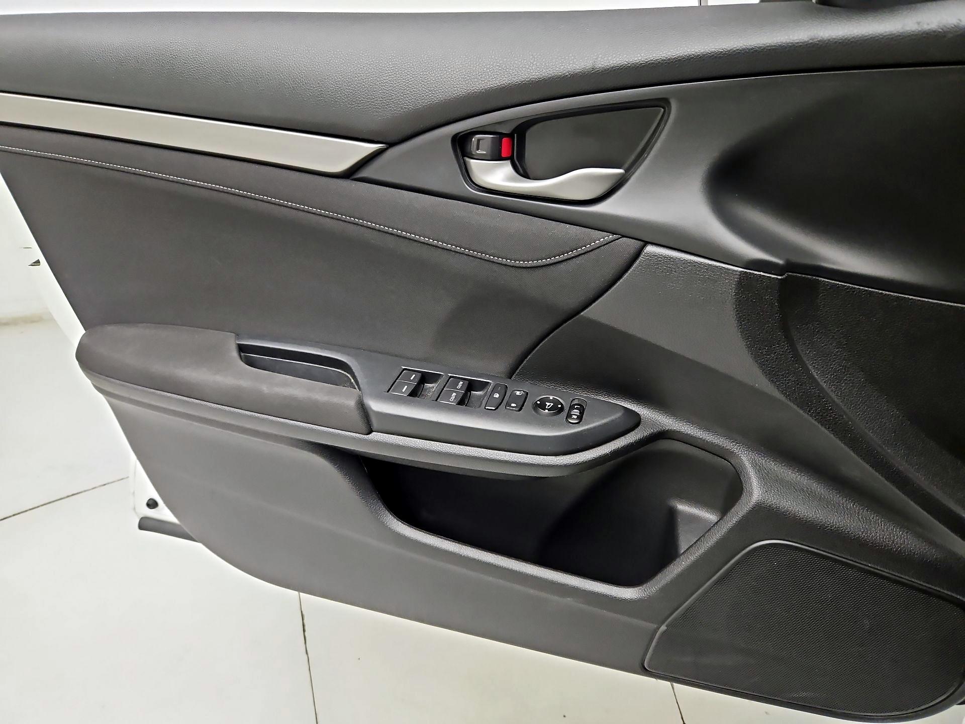 Thumbnail: 2018 Honda Civic - 12