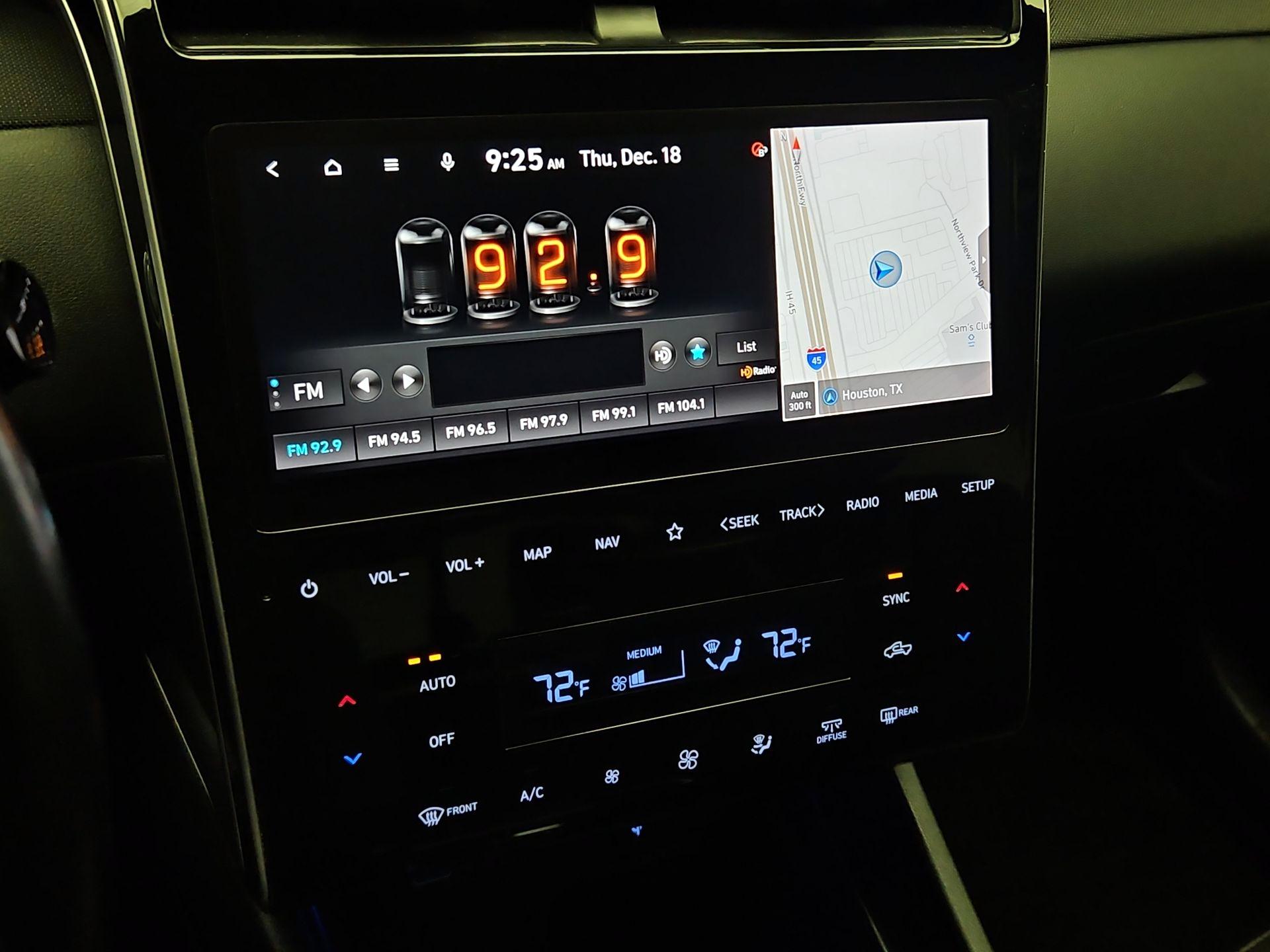 Thumbnail: 2022 Hyundai Santa Cruz - 16