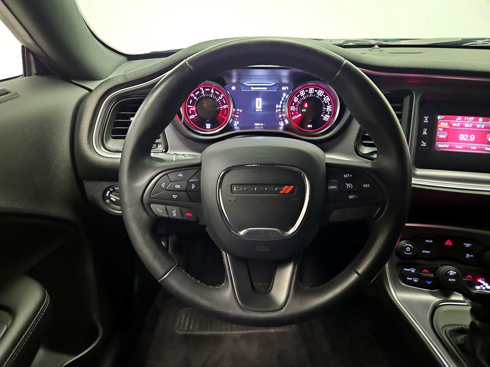 Thumbnail: 2017 Dodge Challenger - 10