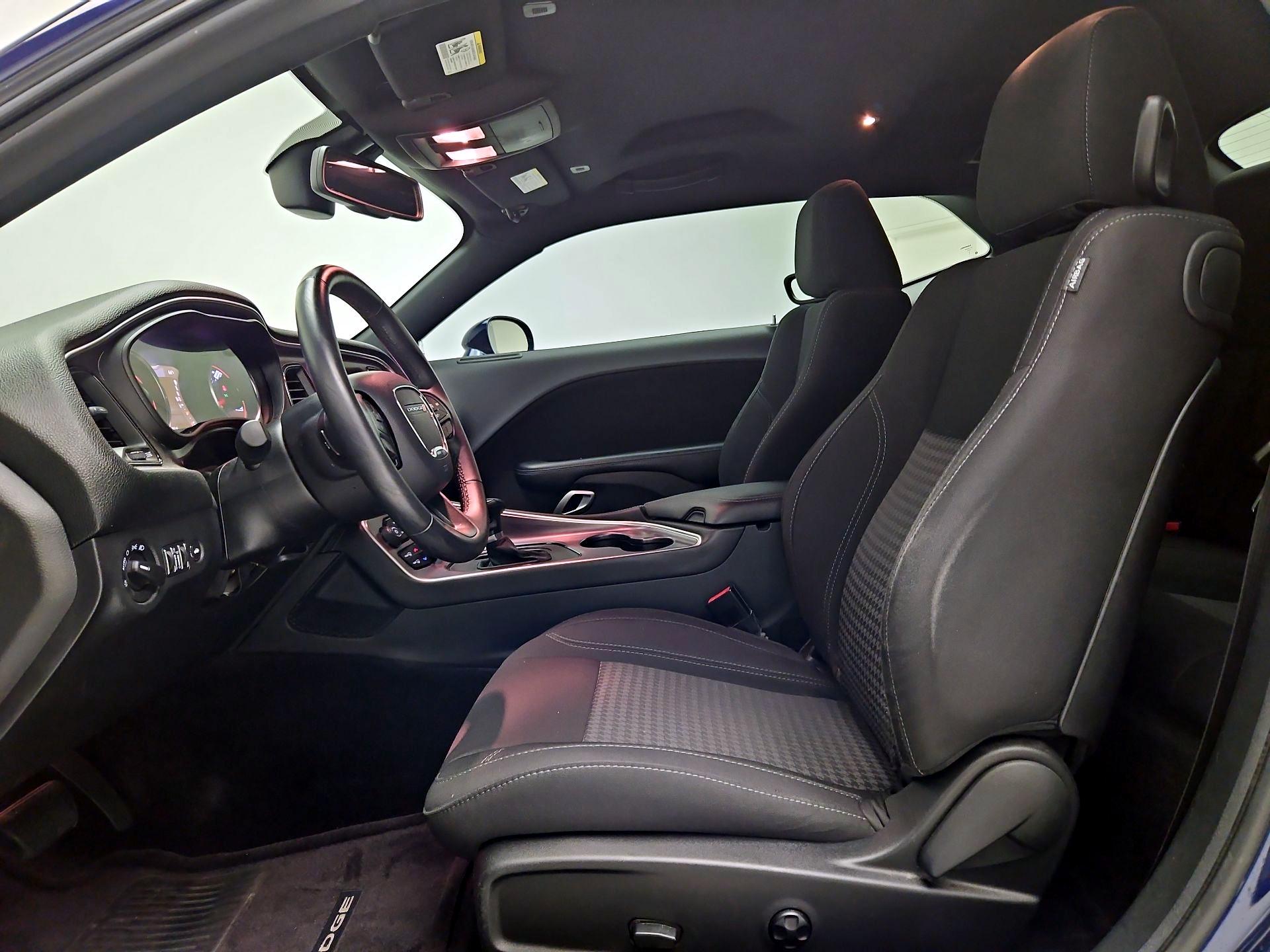 Thumbnail: 2017 Dodge Challenger - 11