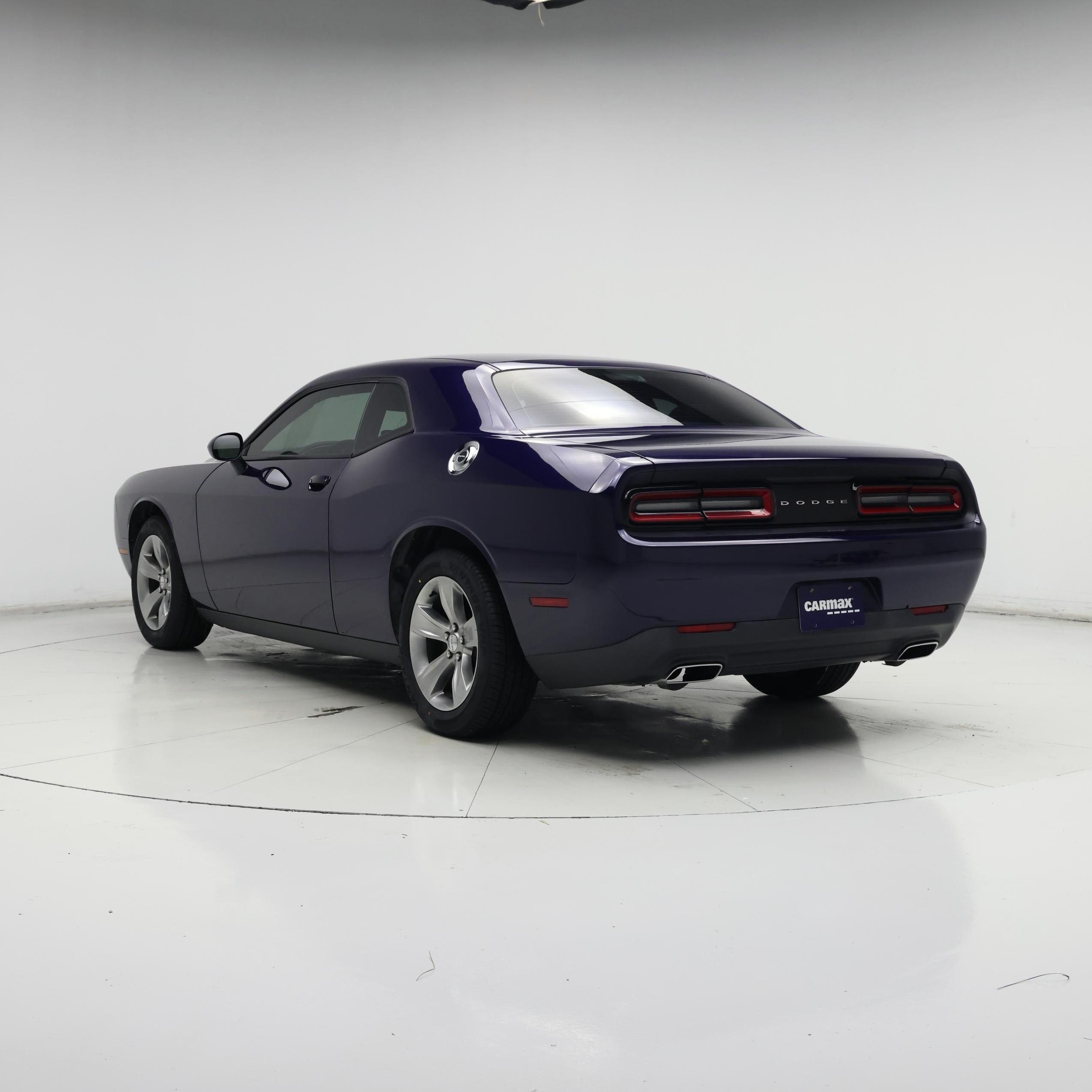 Thumbnail: 2017 Dodge Challenger - 2
