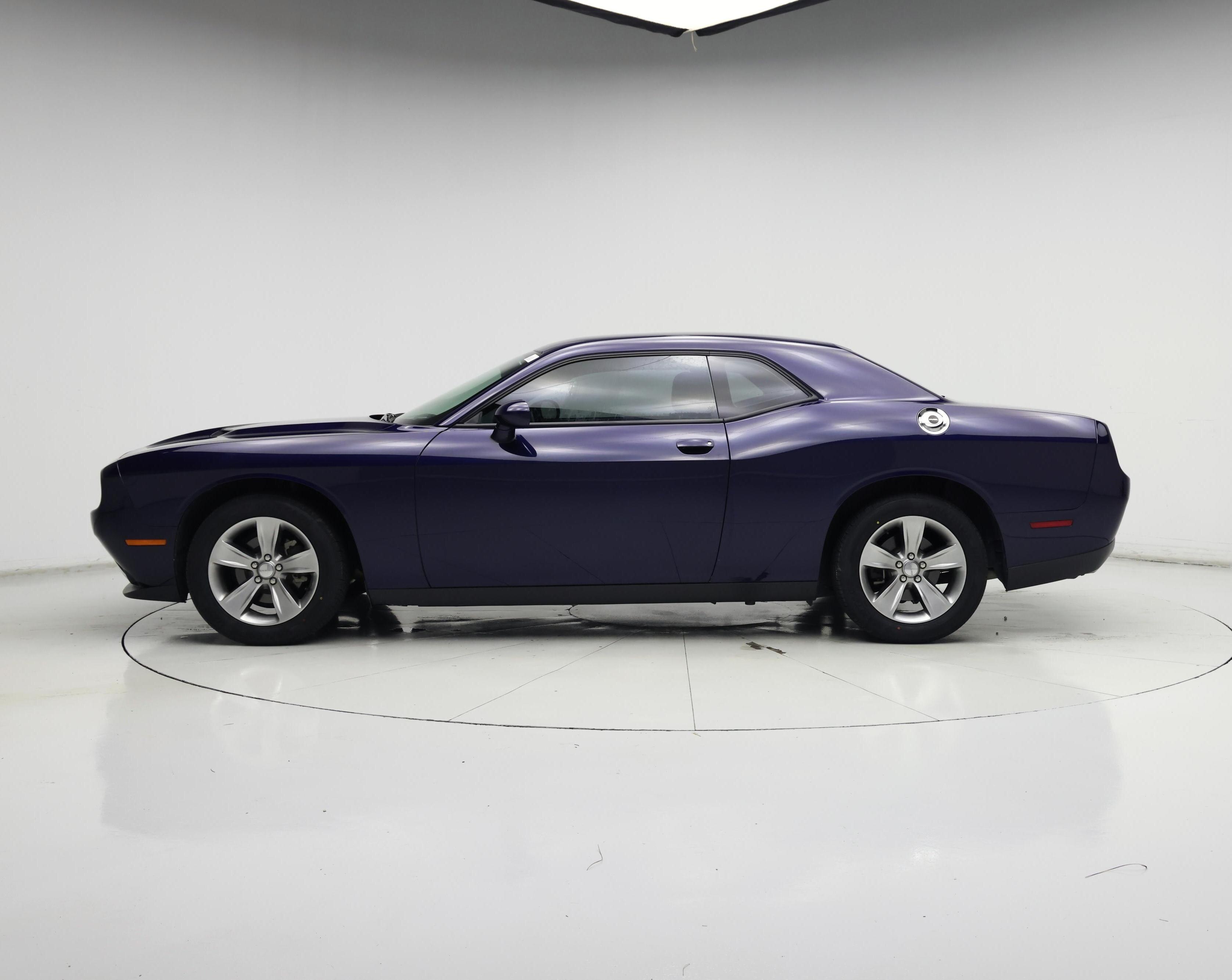Thumbnail: 2017 Dodge Challenger - 3