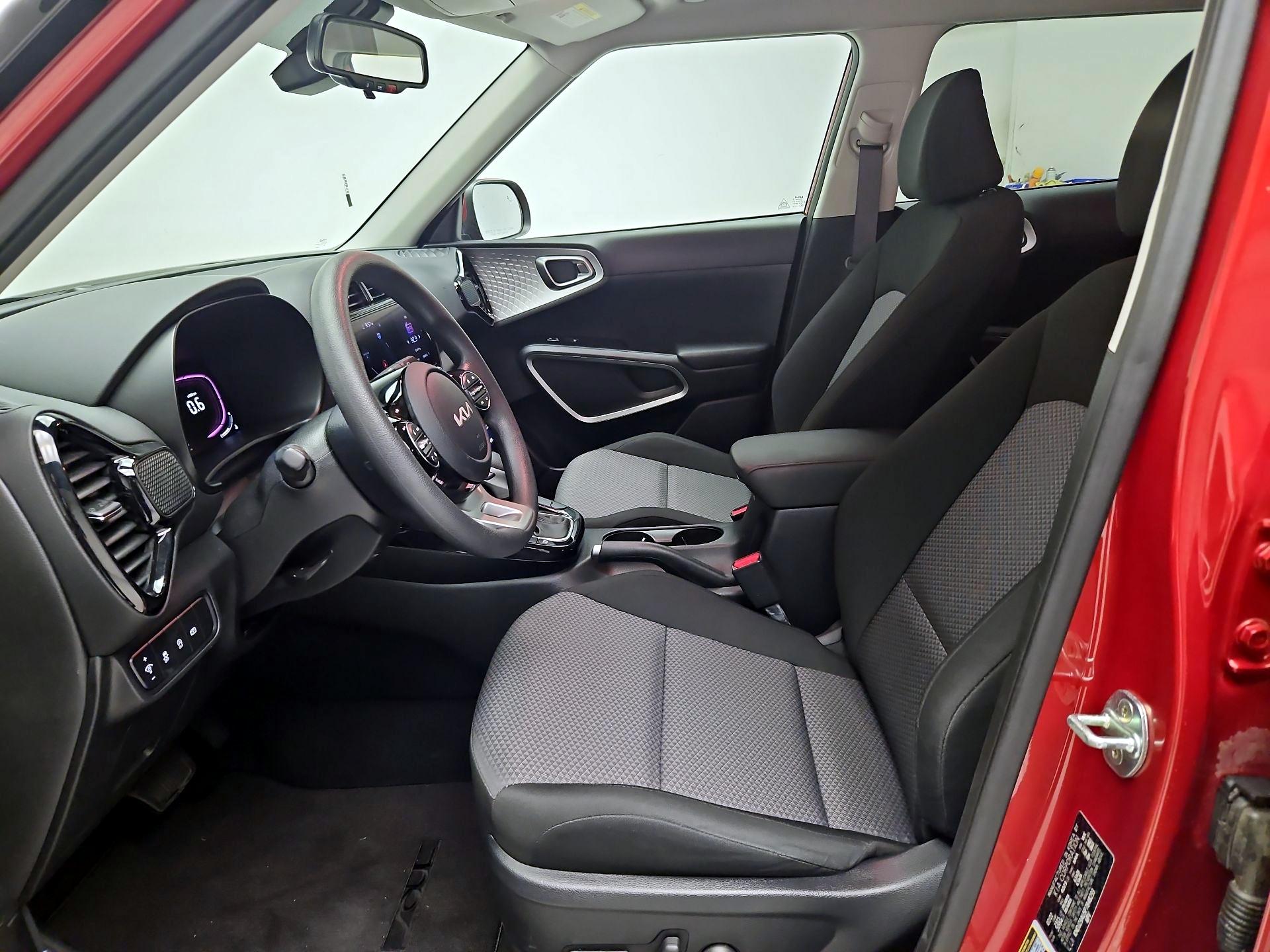 Thumbnail: 2023 Kia Soul - 11