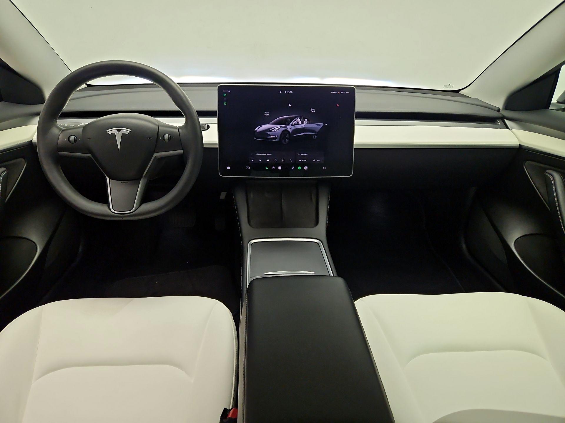 Thumbnail: 2022 Tesla Model 3 - 9