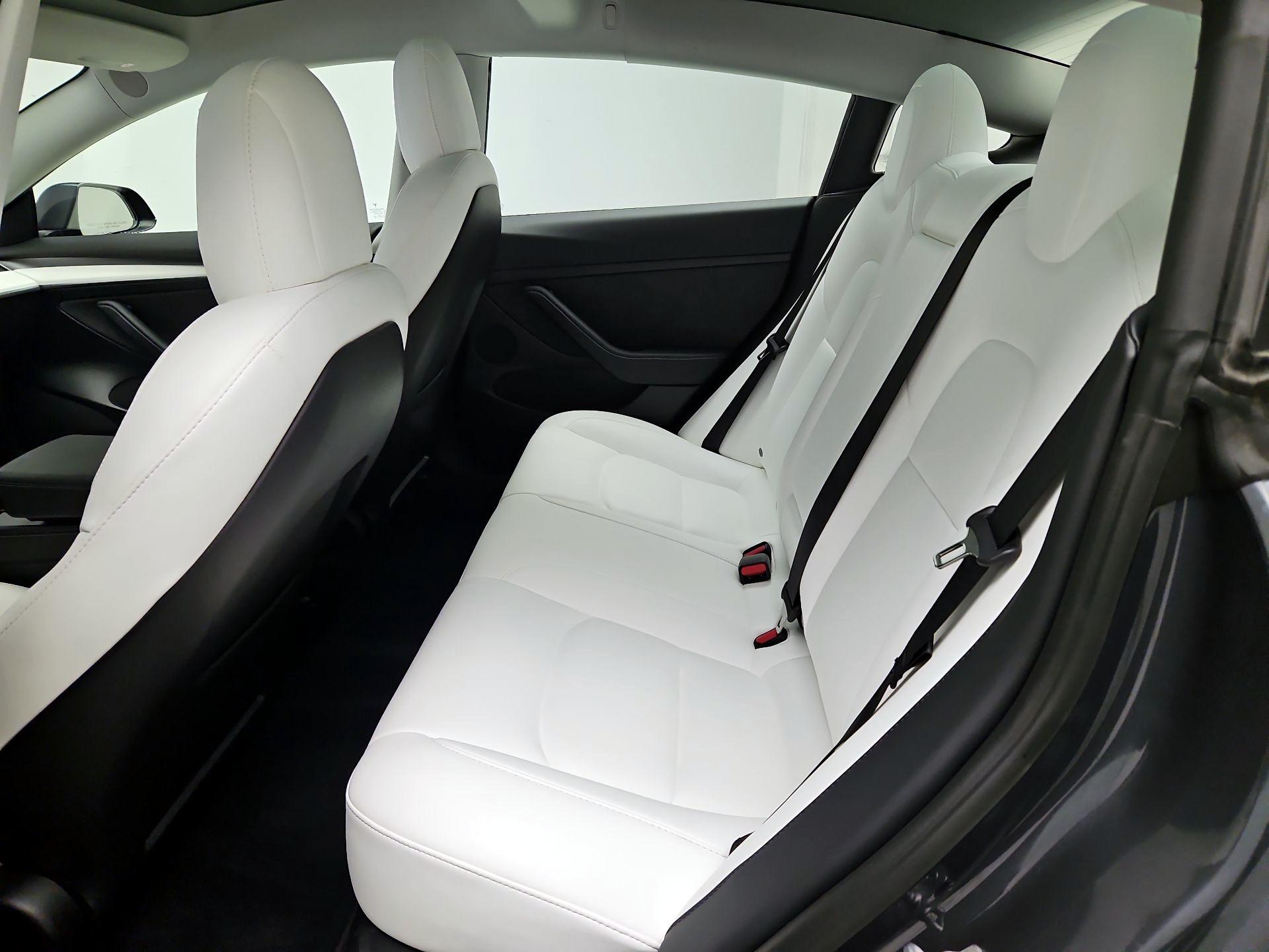 Thumbnail: 2022 Tesla Model 3 - 18