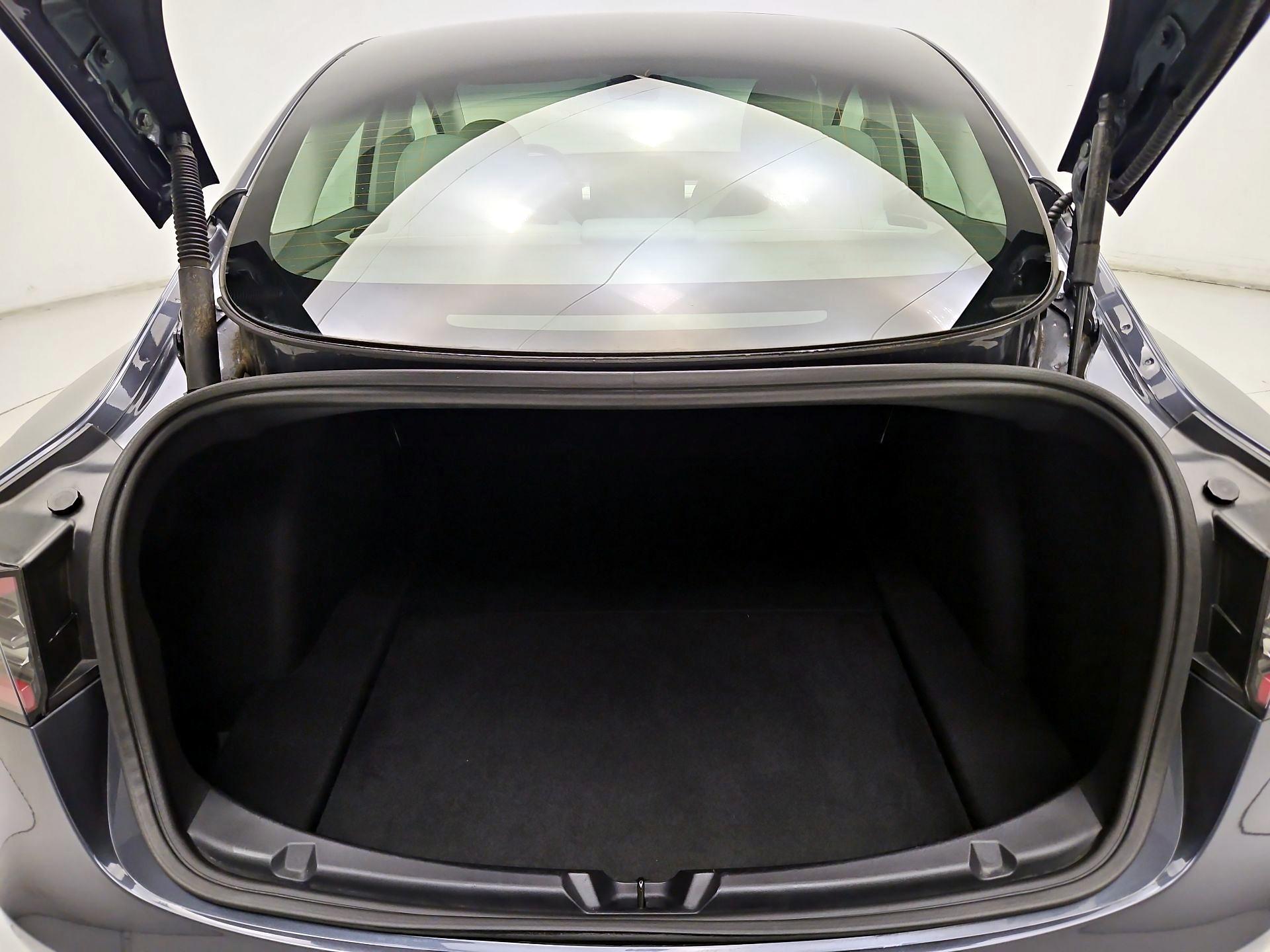 Thumbnail: 2022 Tesla Model 3 - 19