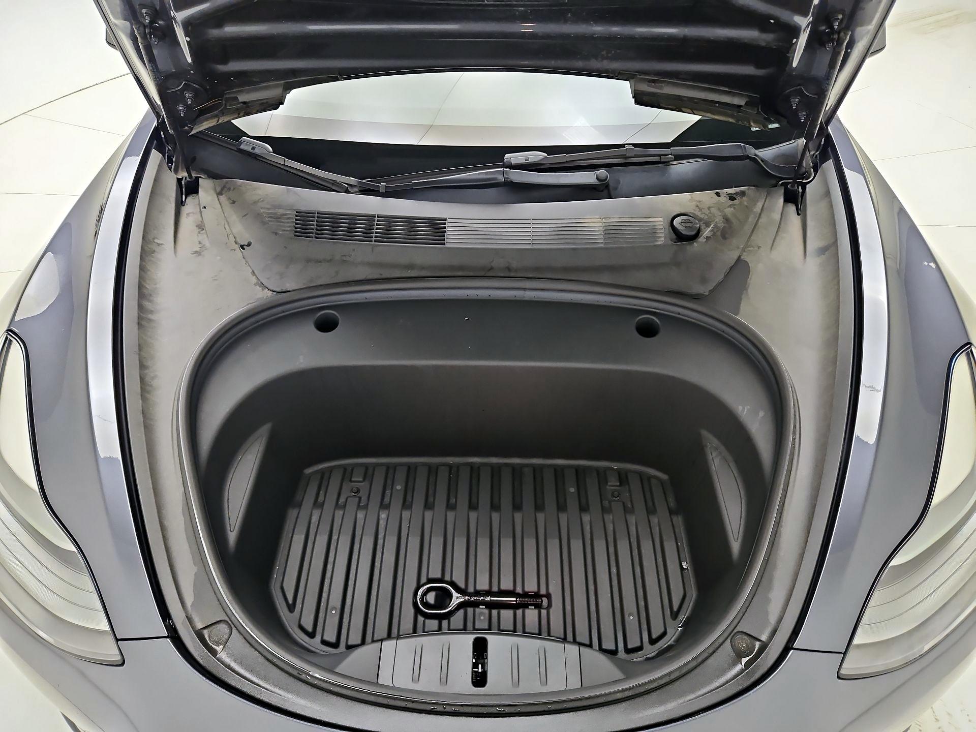 Thumbnail: 2022 Tesla Model 3 - 20