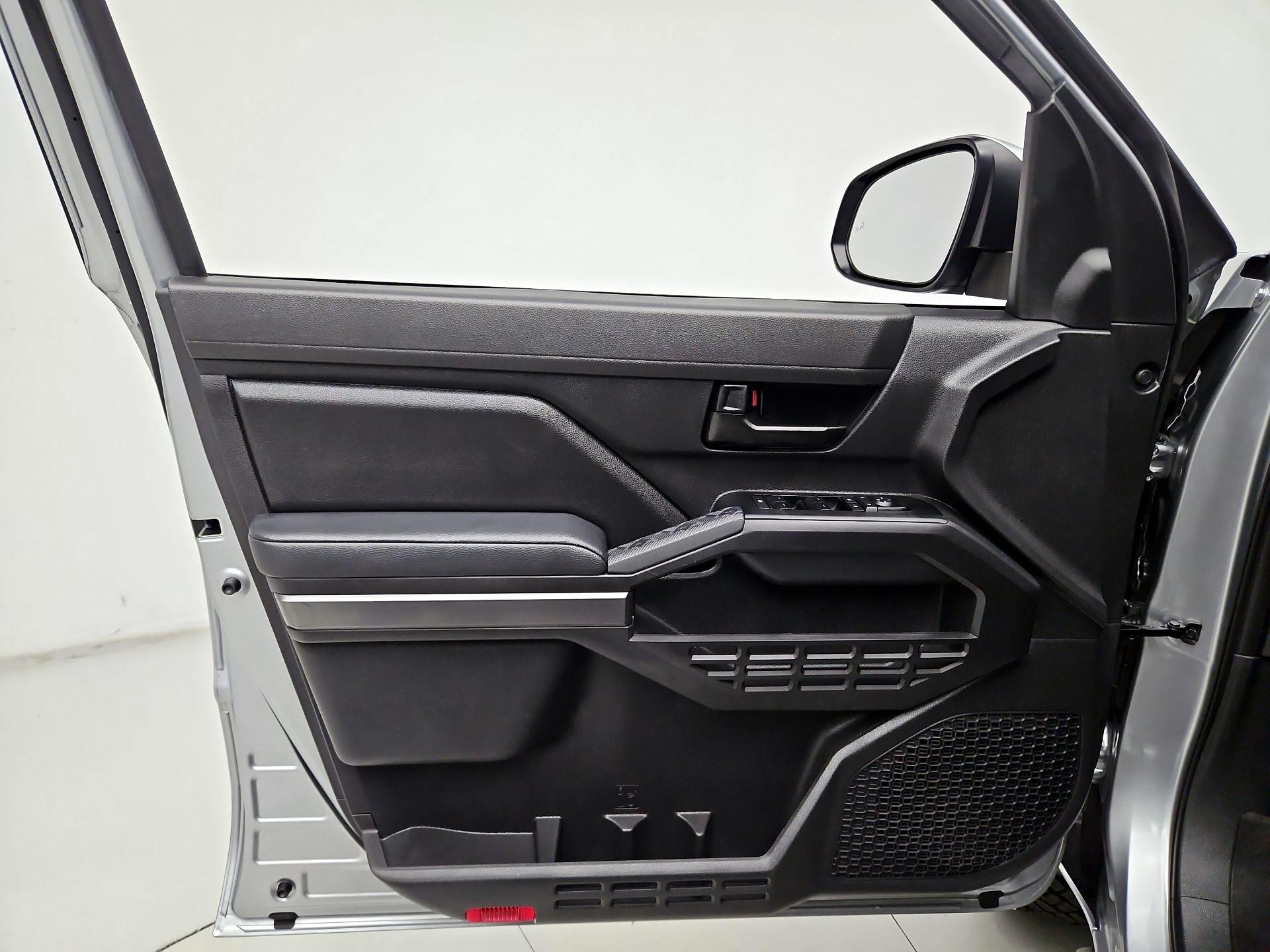 Thumbnail: 2025 Toyota Tacoma - 12