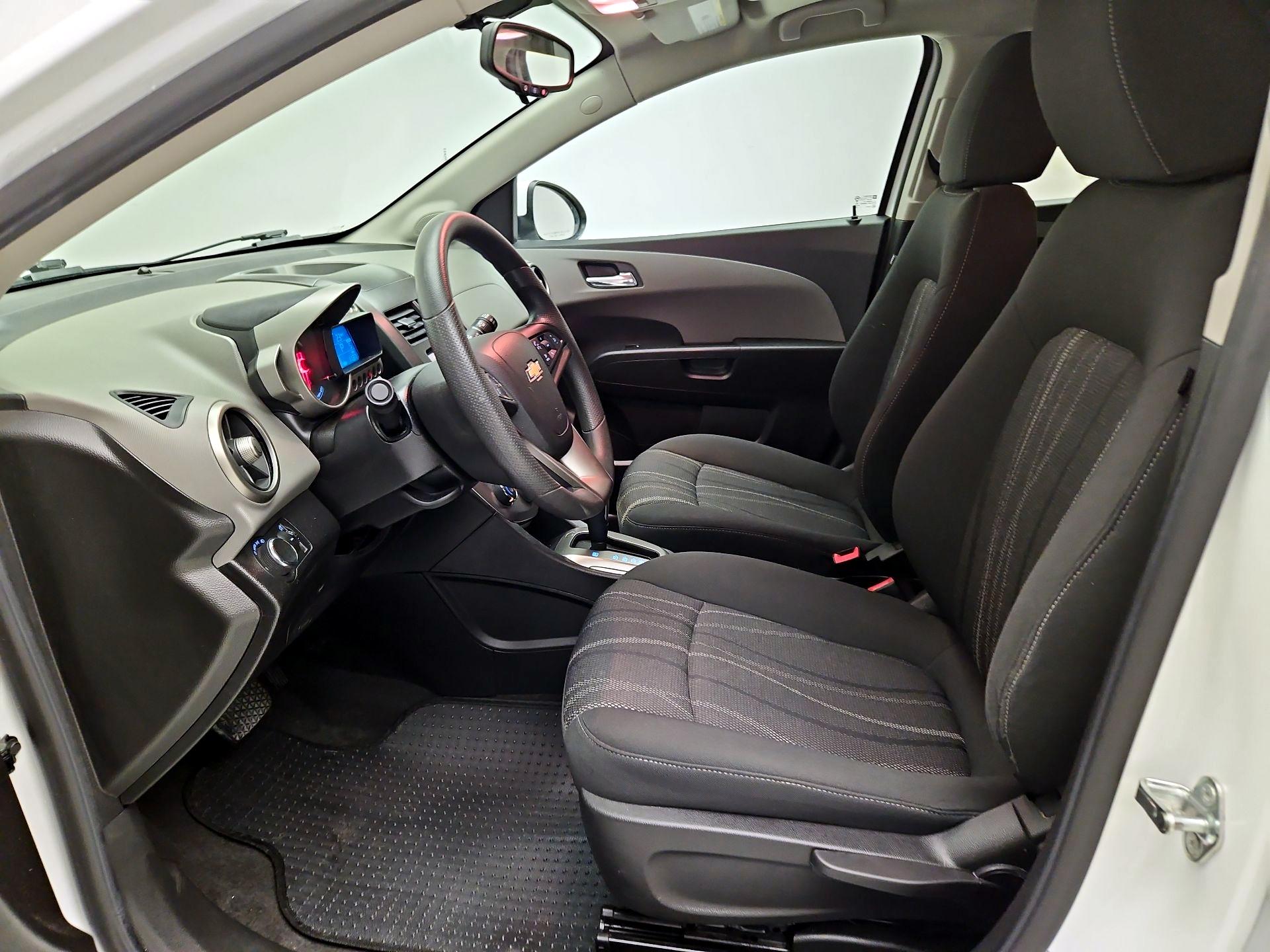 Thumbnail: 2016 Chevrolet Sonic - 11