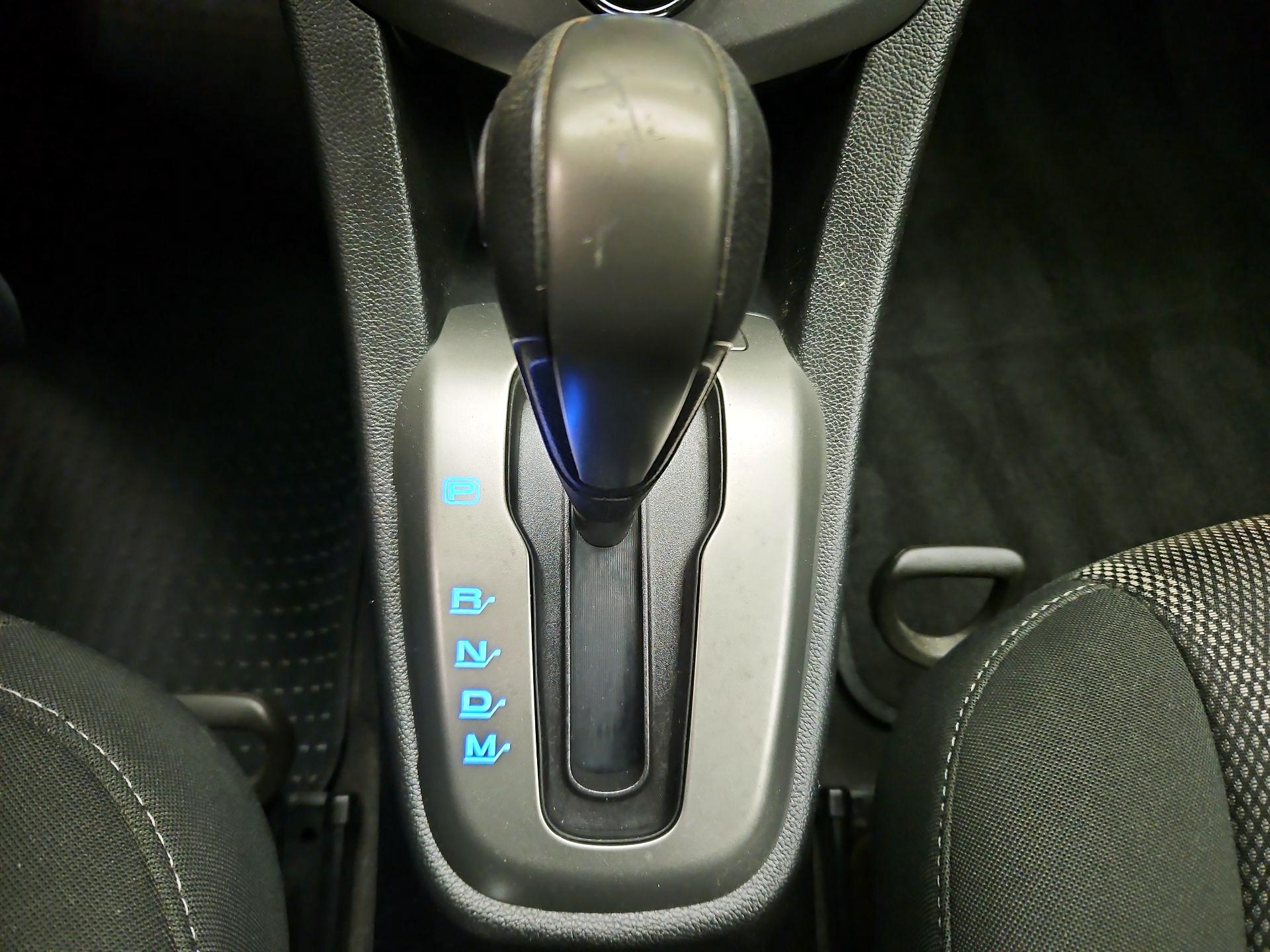 Thumbnail: 2016 Chevrolet Sonic - 17