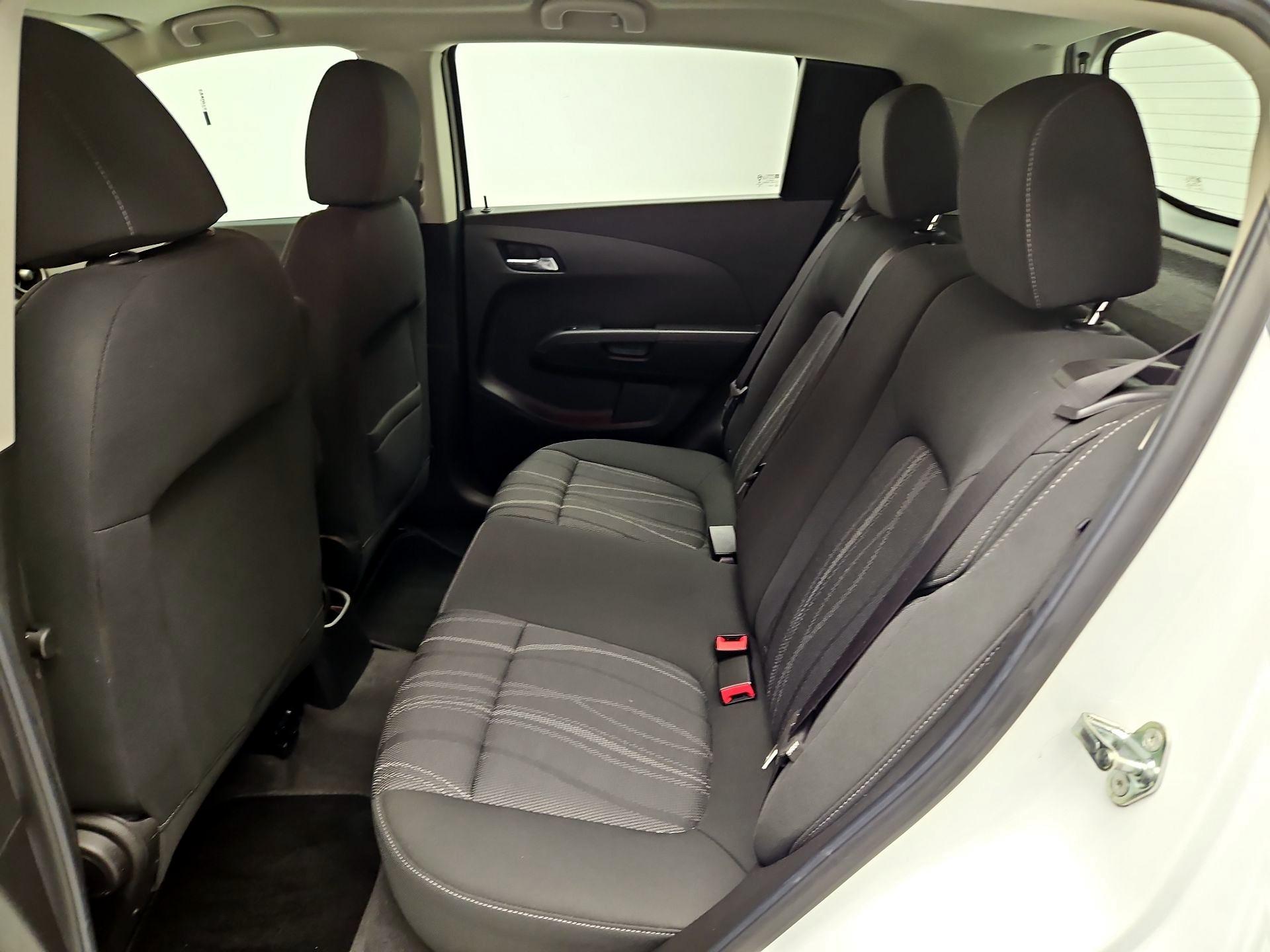 Thumbnail: 2016 Chevrolet Sonic - 18