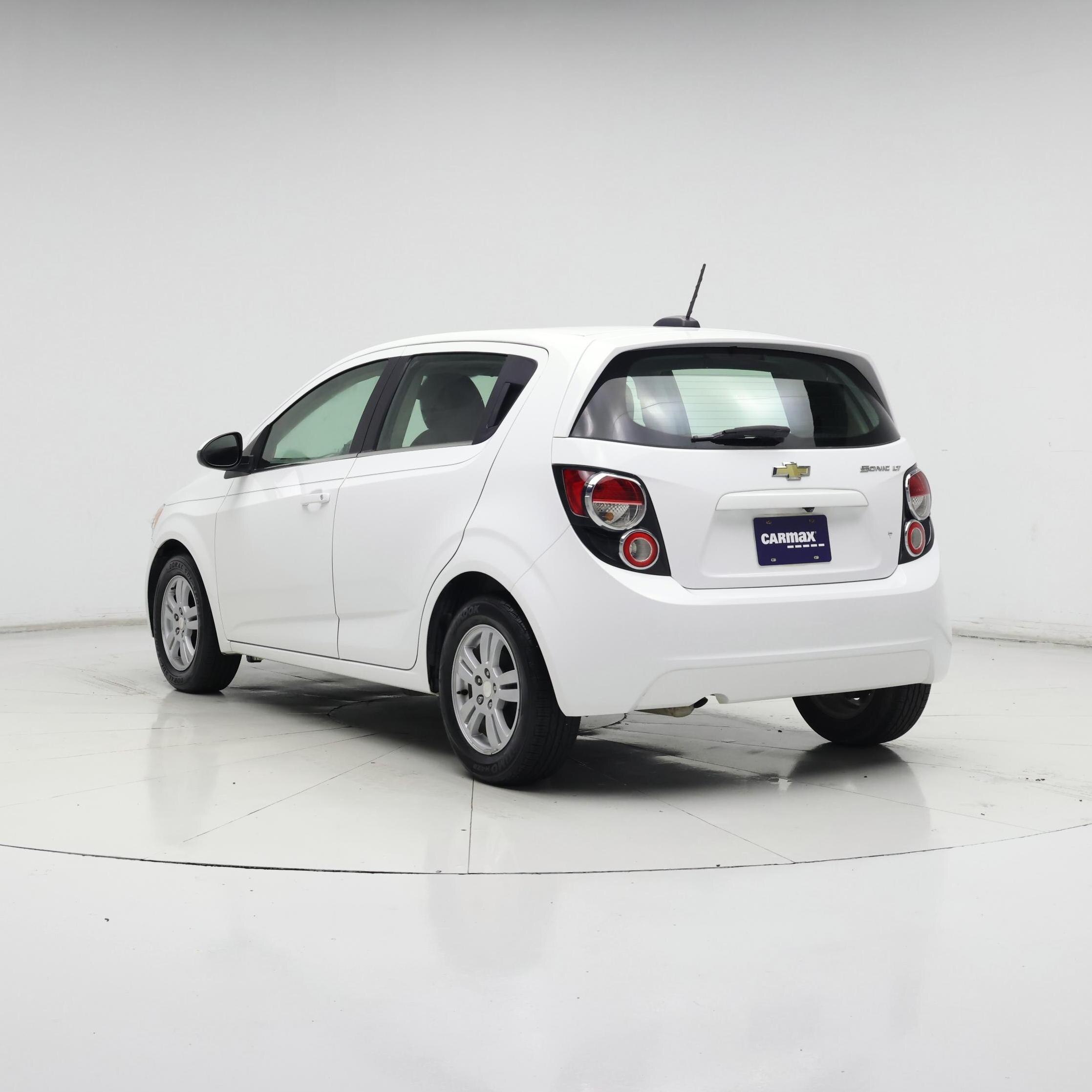 Thumbnail: 2016 Chevrolet Sonic - 2