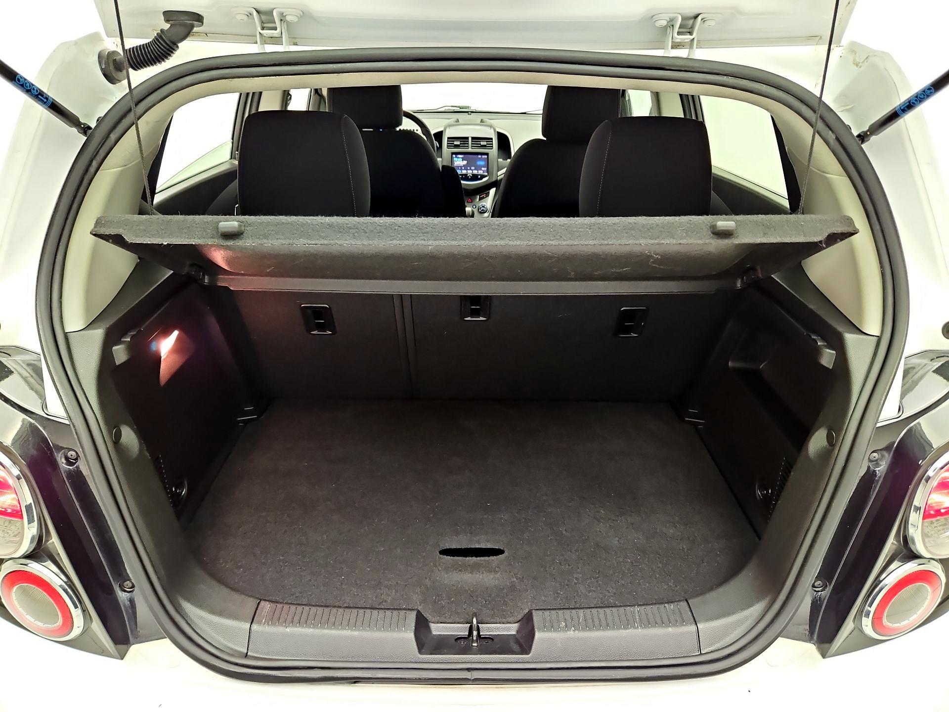 Thumbnail: 2016 Chevrolet Sonic - 19