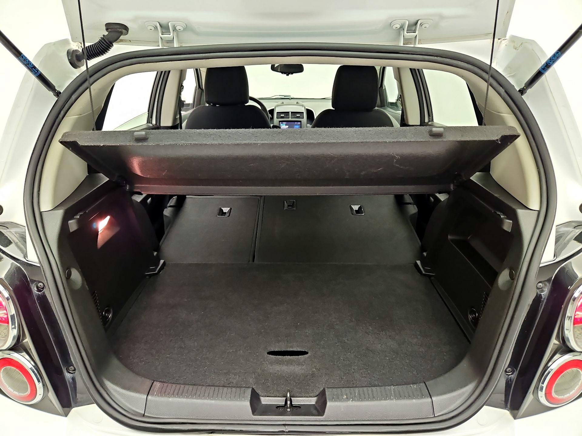 Thumbnail: 2016 Chevrolet Sonic - 20