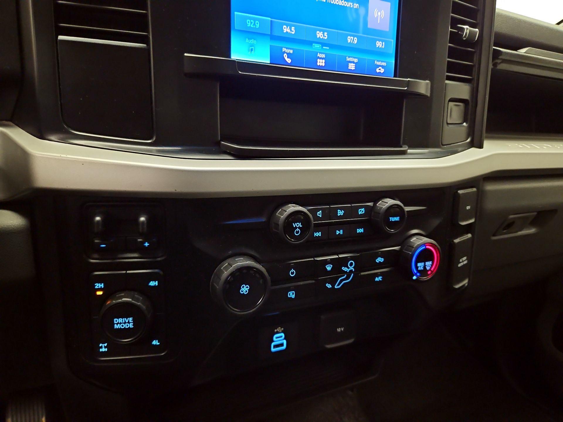 Thumbnail: 2023 Ford F-250 - 15