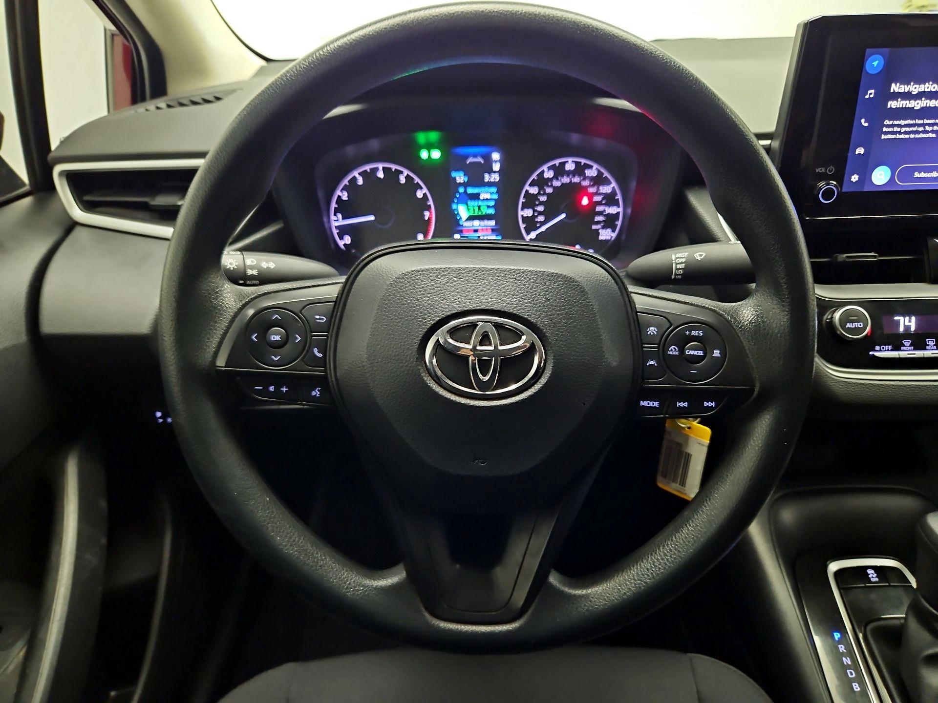 Thumbnail: 2023 Toyota Corolla - 10