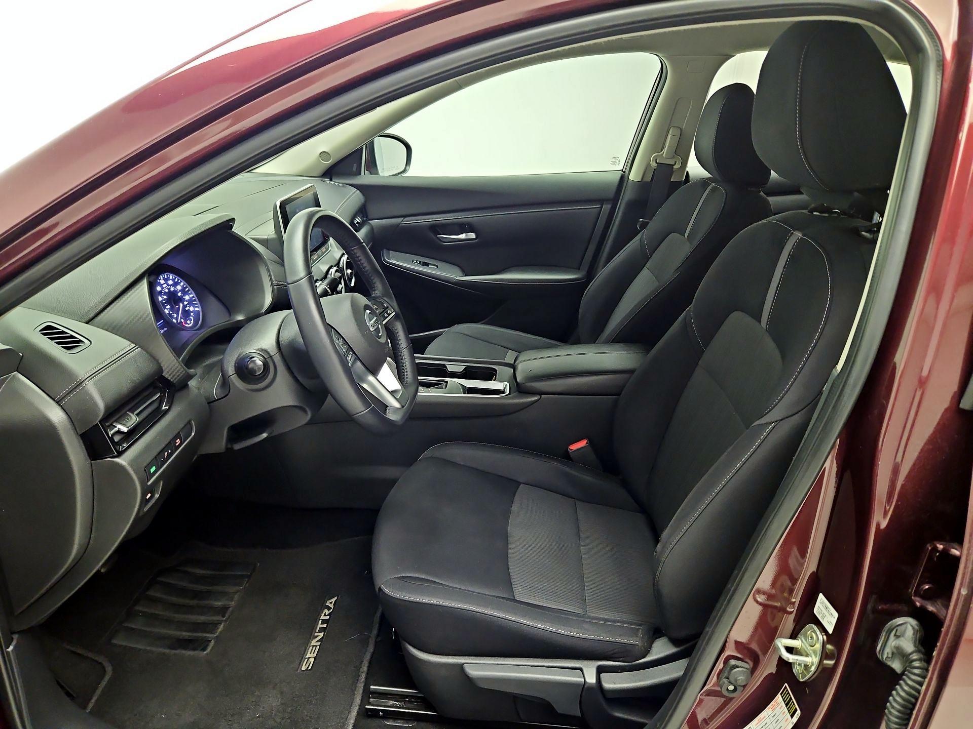 Thumbnail: 2020 Nissan Sentra - 11