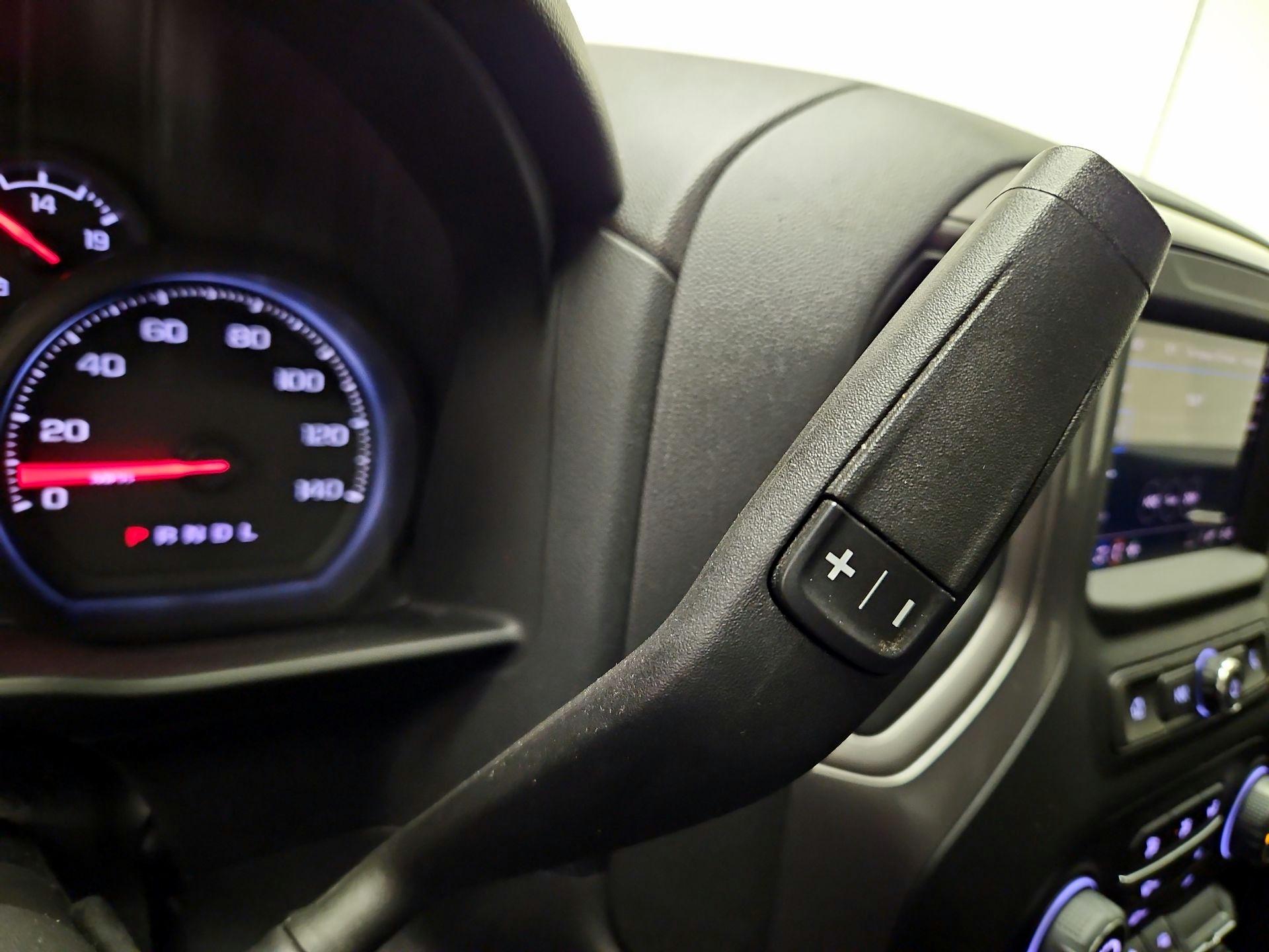 Thumbnail: 2022 Chevrolet Silverado 1500 - 16