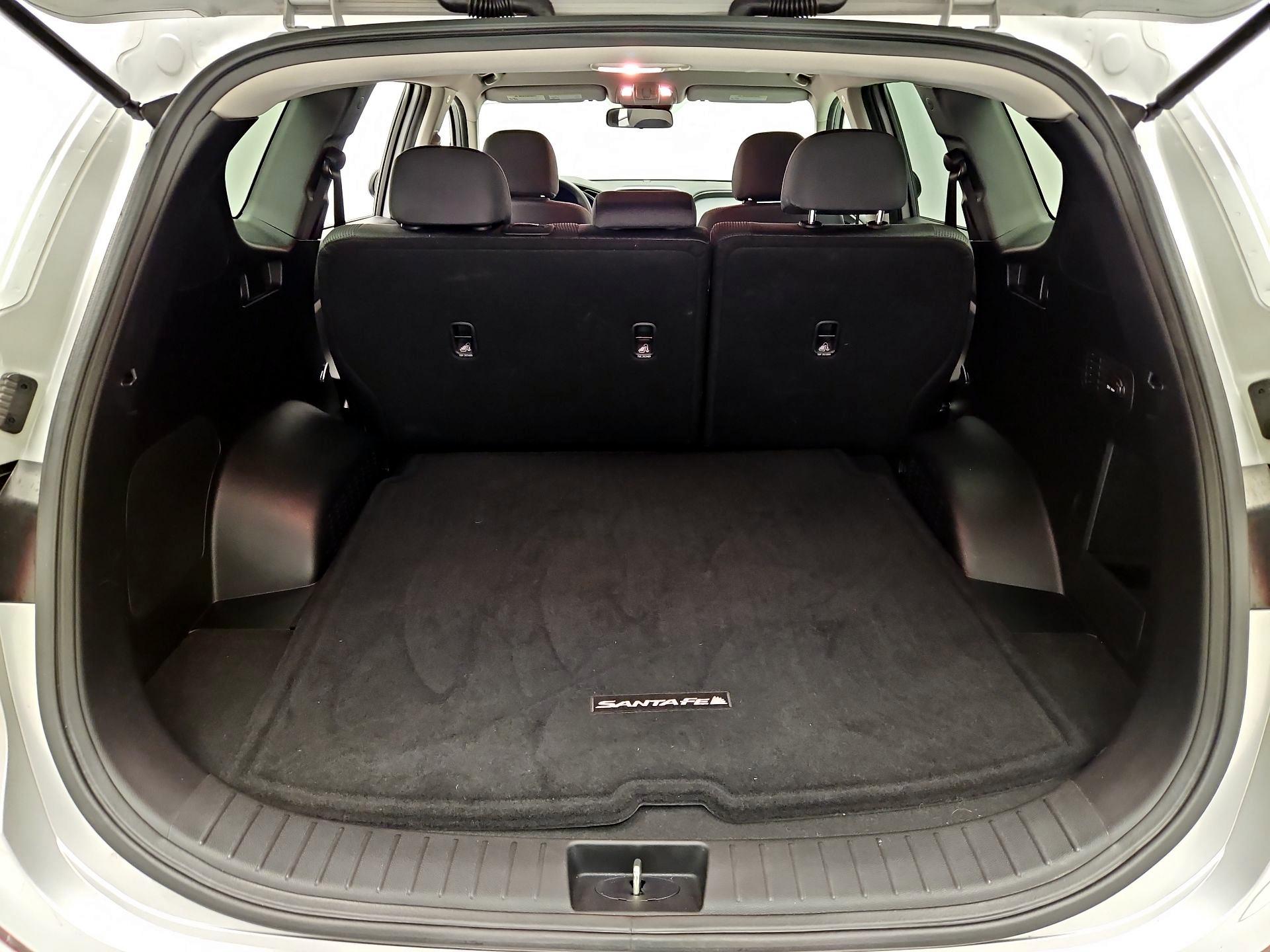 Thumbnail: 2019 Hyundai Santa Fe - 20