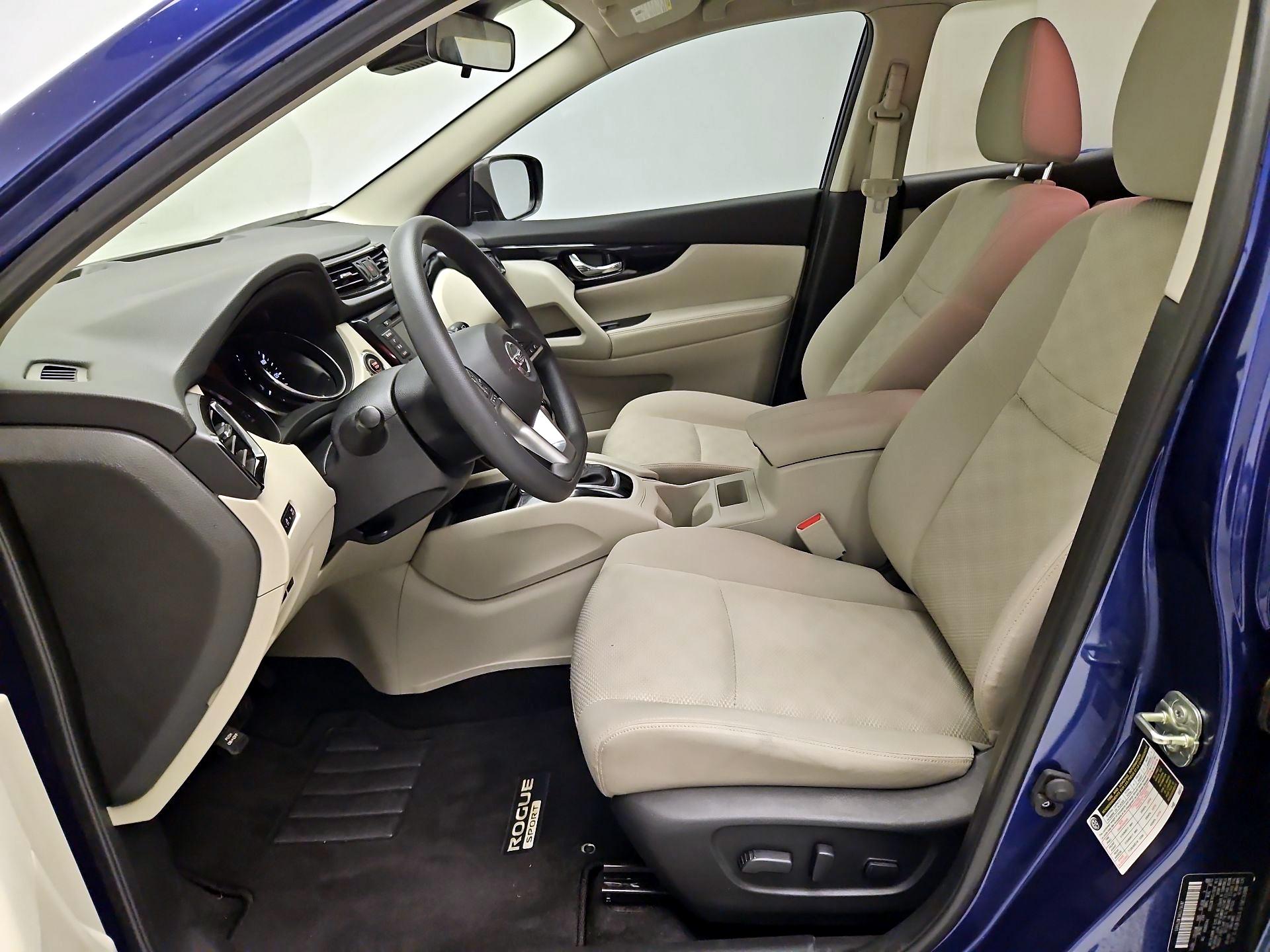 Thumbnail: 2020 Nissan Rogue Sport - 11